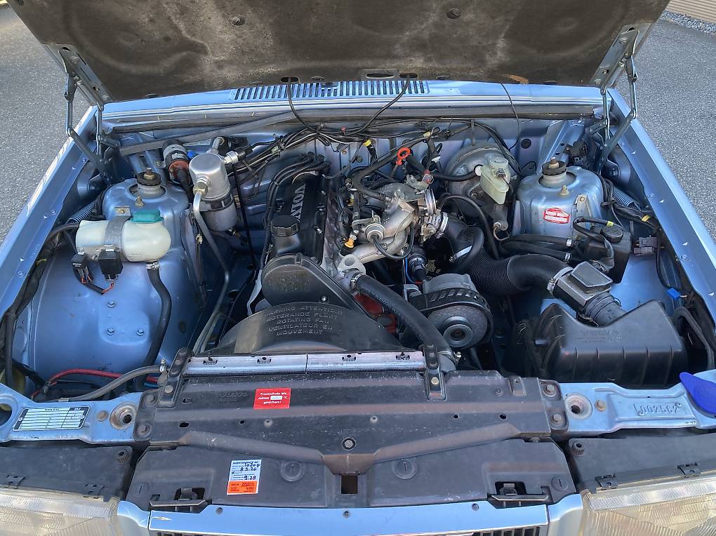 VOLVO 740-image-4