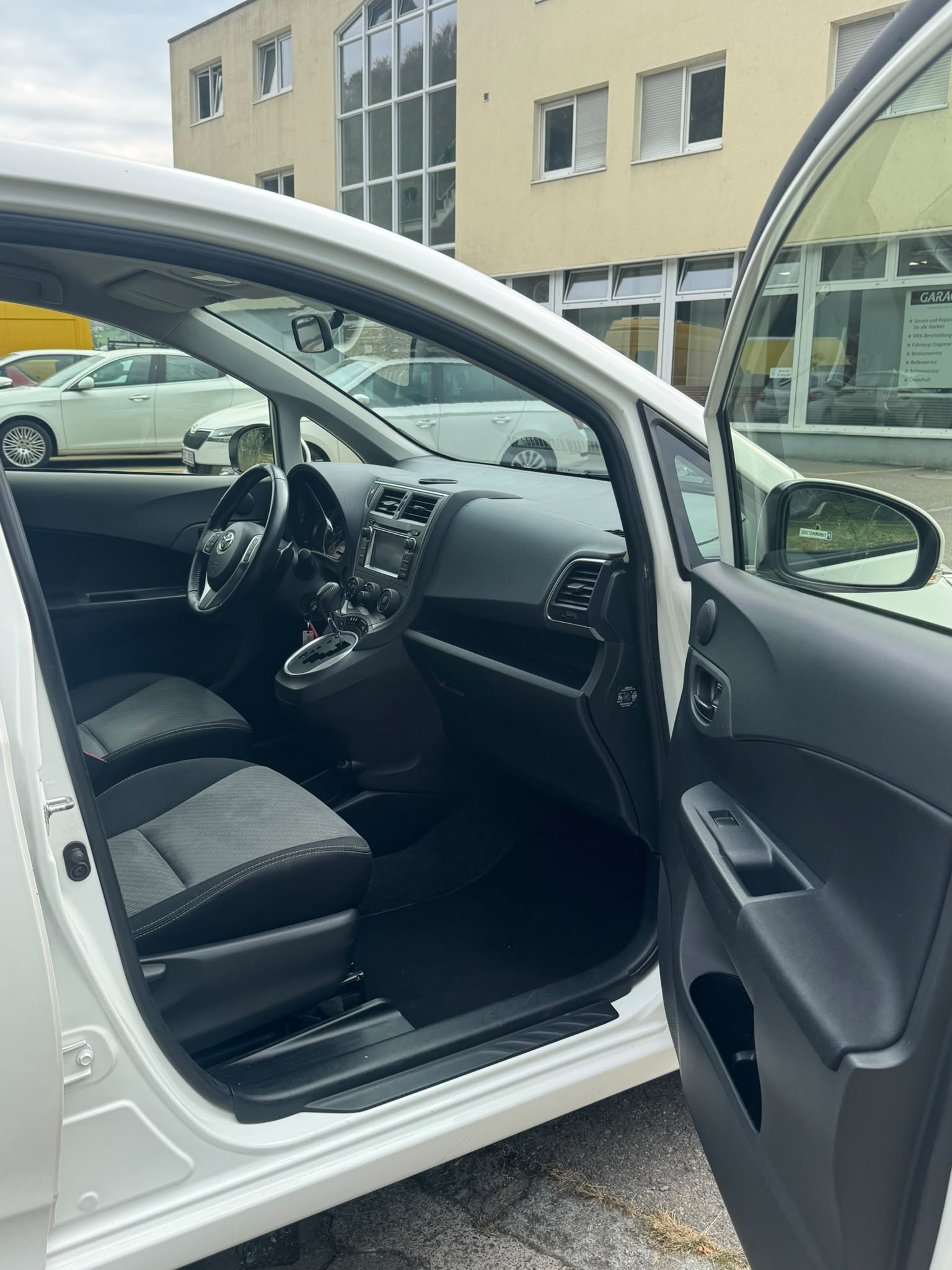TOYOTA Verso-S 1.33 Linea Luna Multidrive S-image-7
