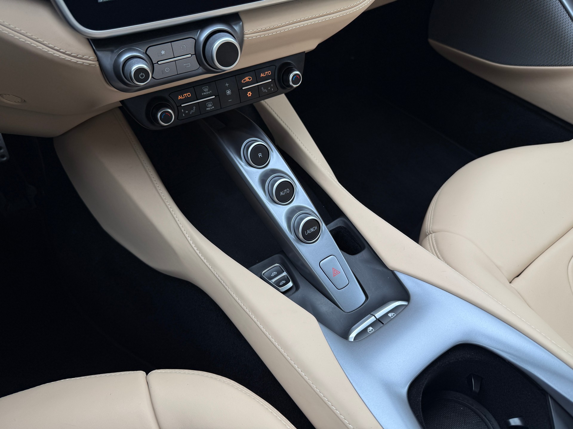 FERRARI Portofino 3.9 V8 T-image-8