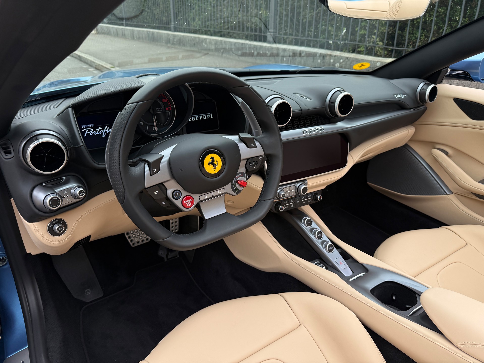 FERRARI Portofino 3.9 V8 T-image-3