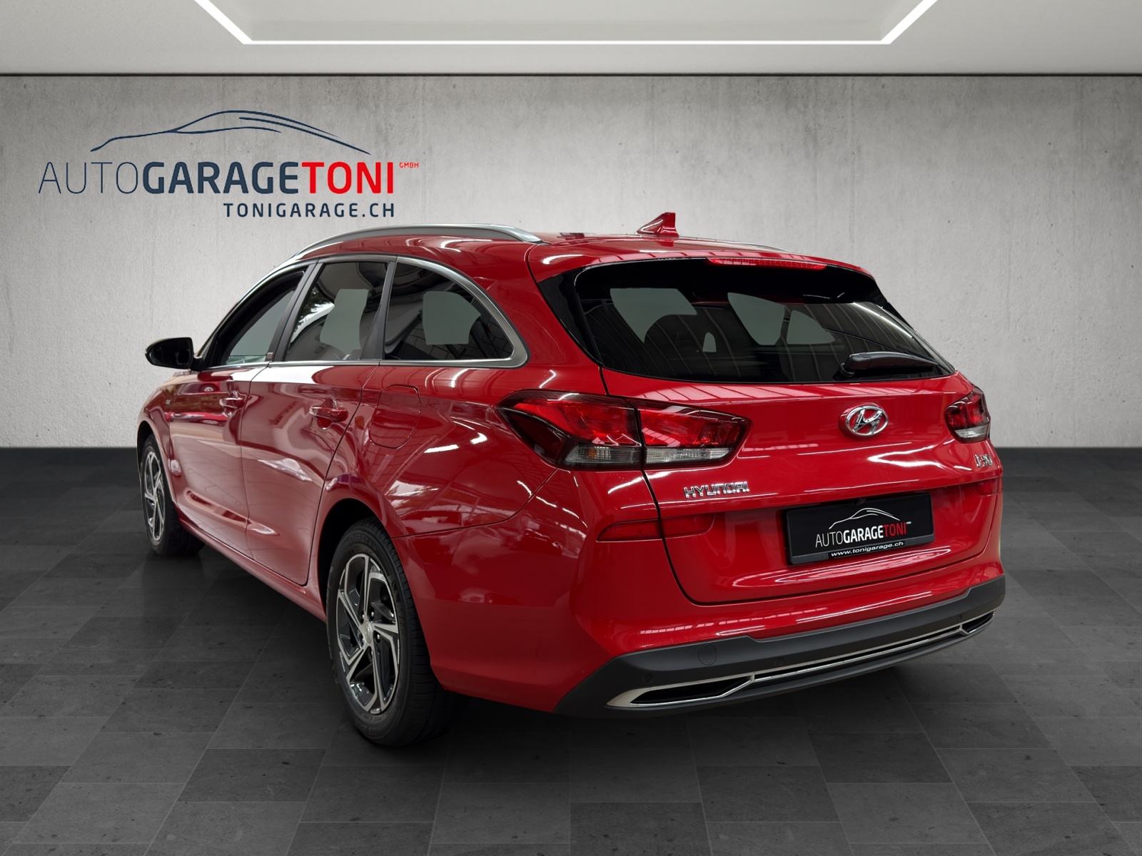 HYUNDAI i30 Wagon 1.6 CRDi Amplia 48V MH DCT-image-6
