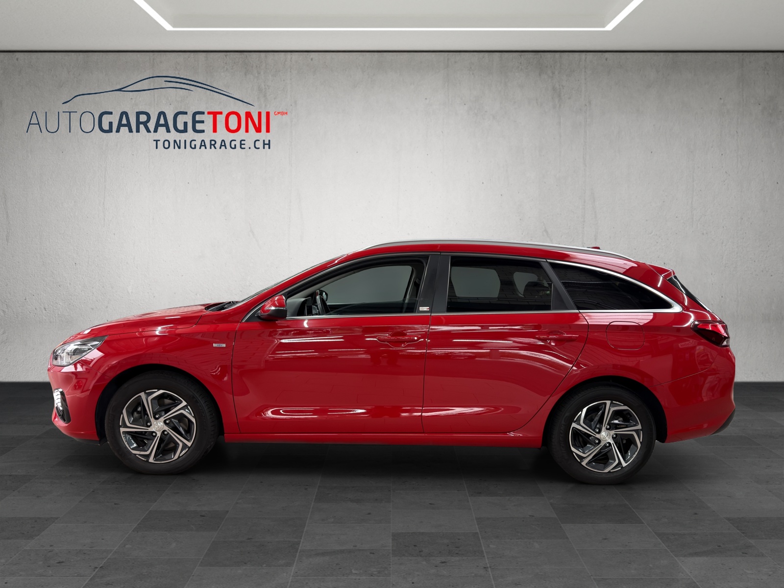 HYUNDAI i30 Wagon 1.6 CRDi Amplia 48V MH DCT-image-3