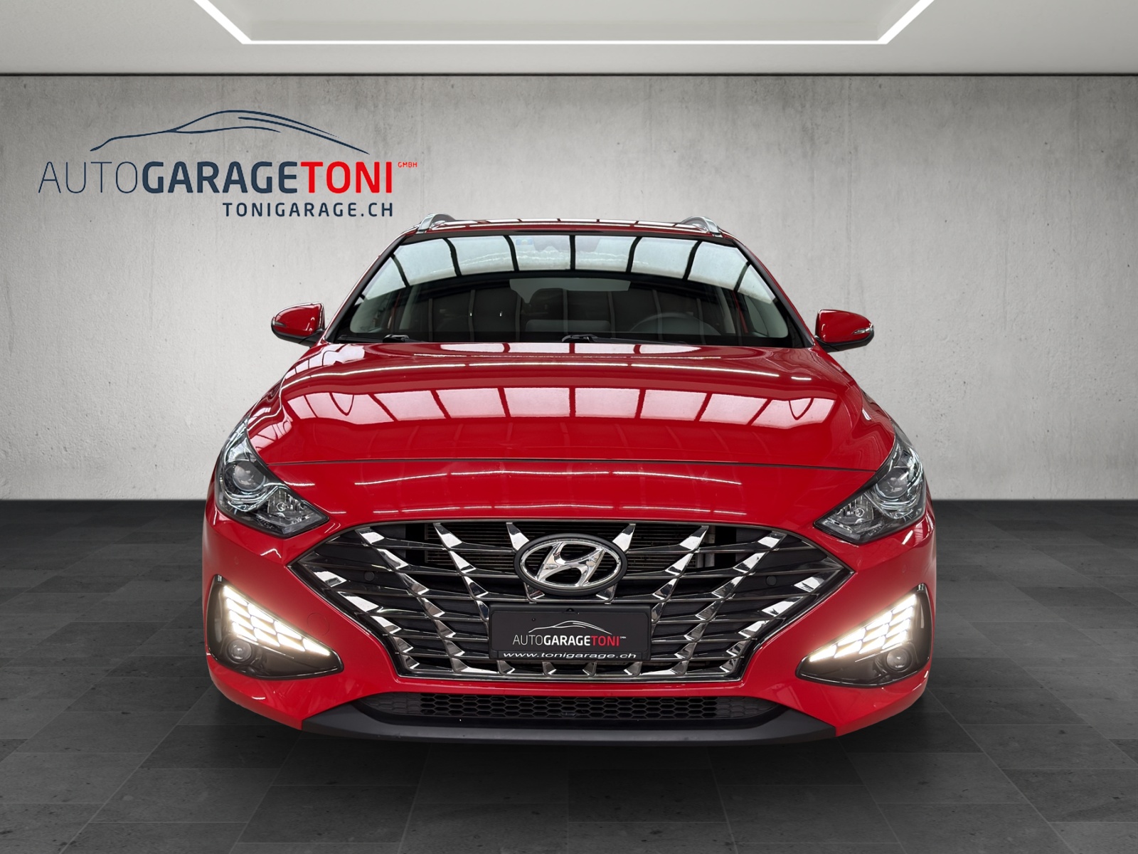 HYUNDAI i30 Wagon 1.6 CRDi Amplia 48V MH DCT-image-2
