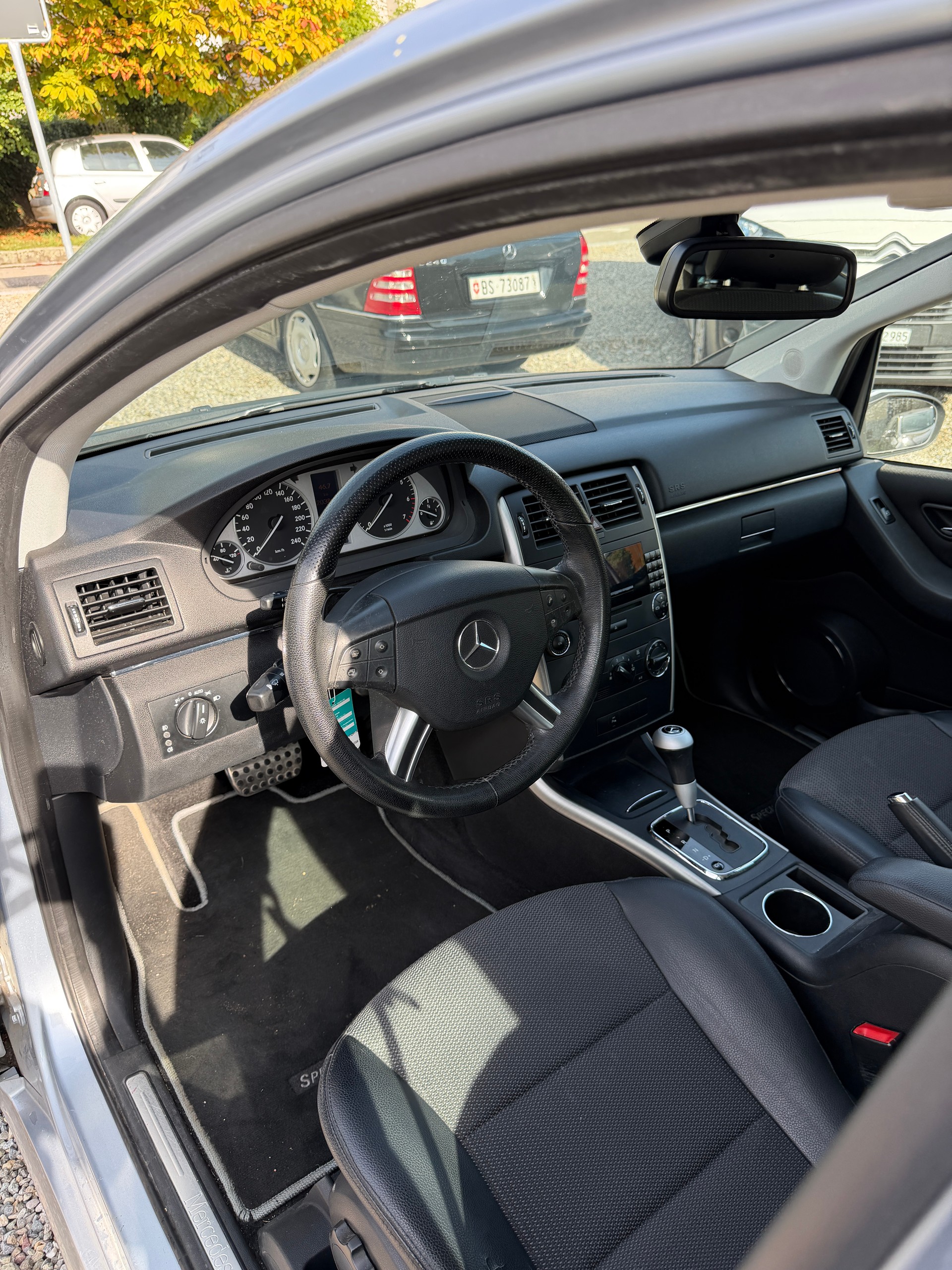 MERCEDES-BENZ B 200-image-5