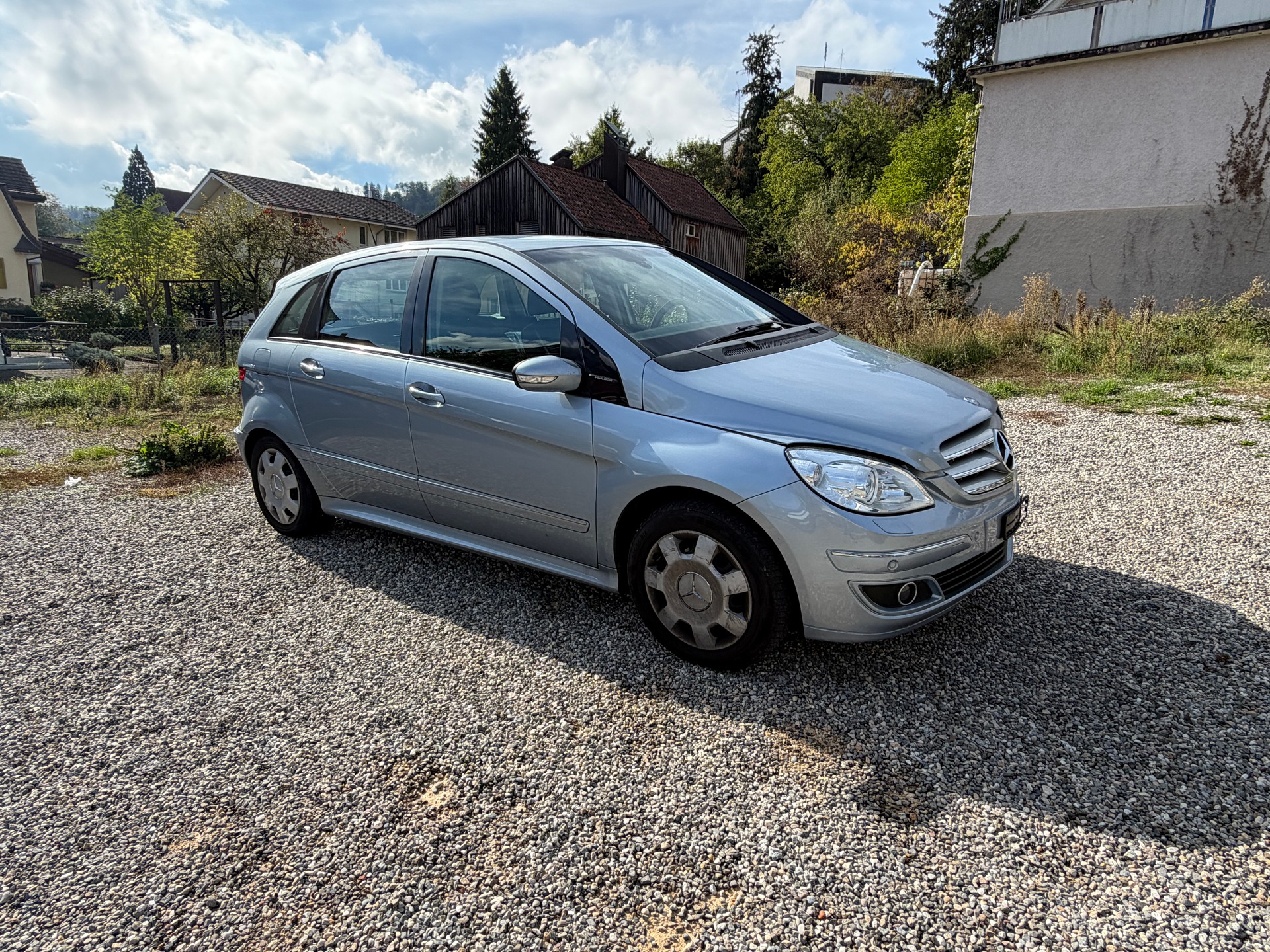 MERCEDES-BENZ B 200