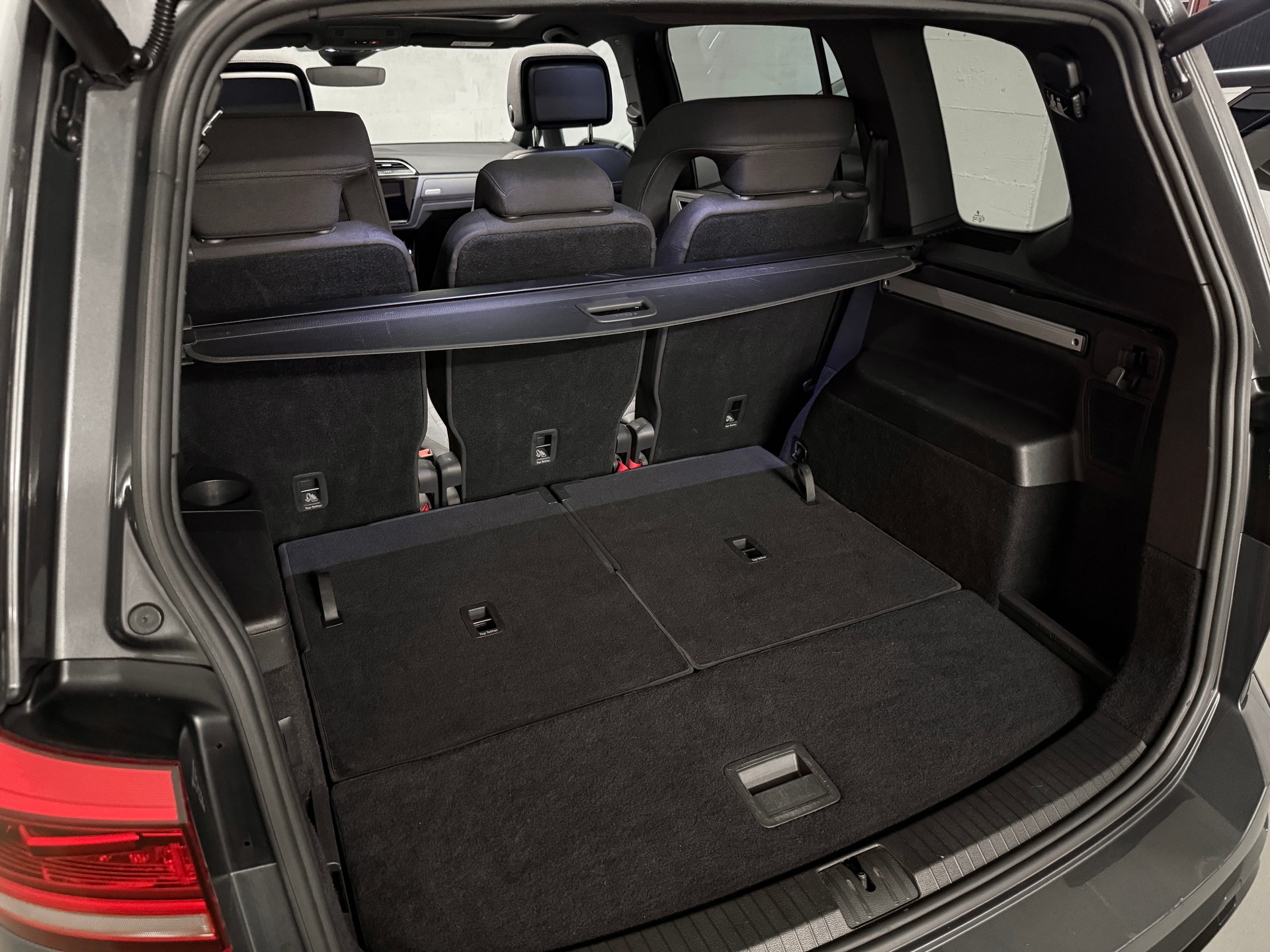 VW Touran 1.5 TSI EVO Highline DSG R-Line *Full options* *7 places*-image-12