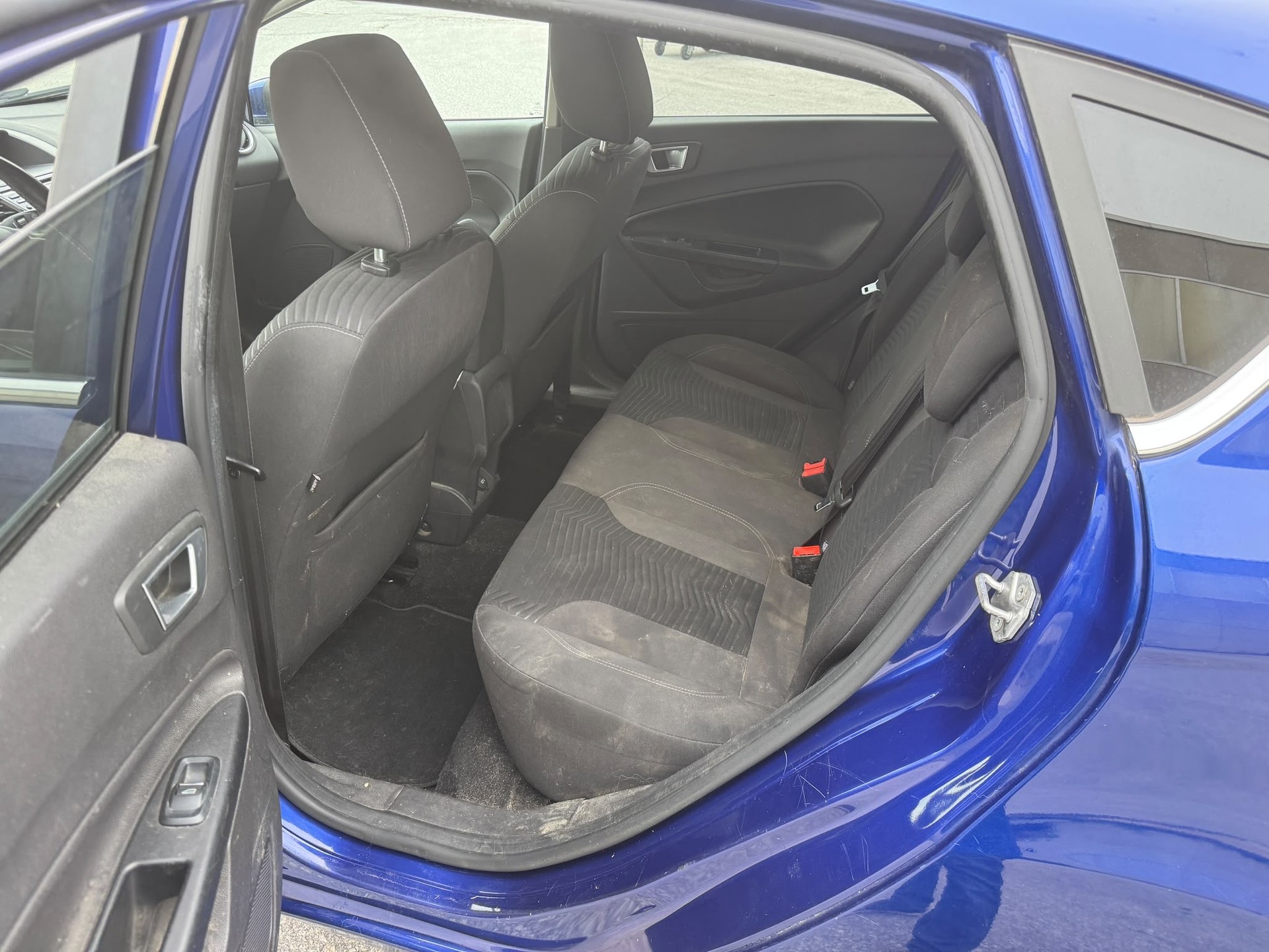 FORD Fiesta 1.0 SCTi Titanium PowerShift-image-8