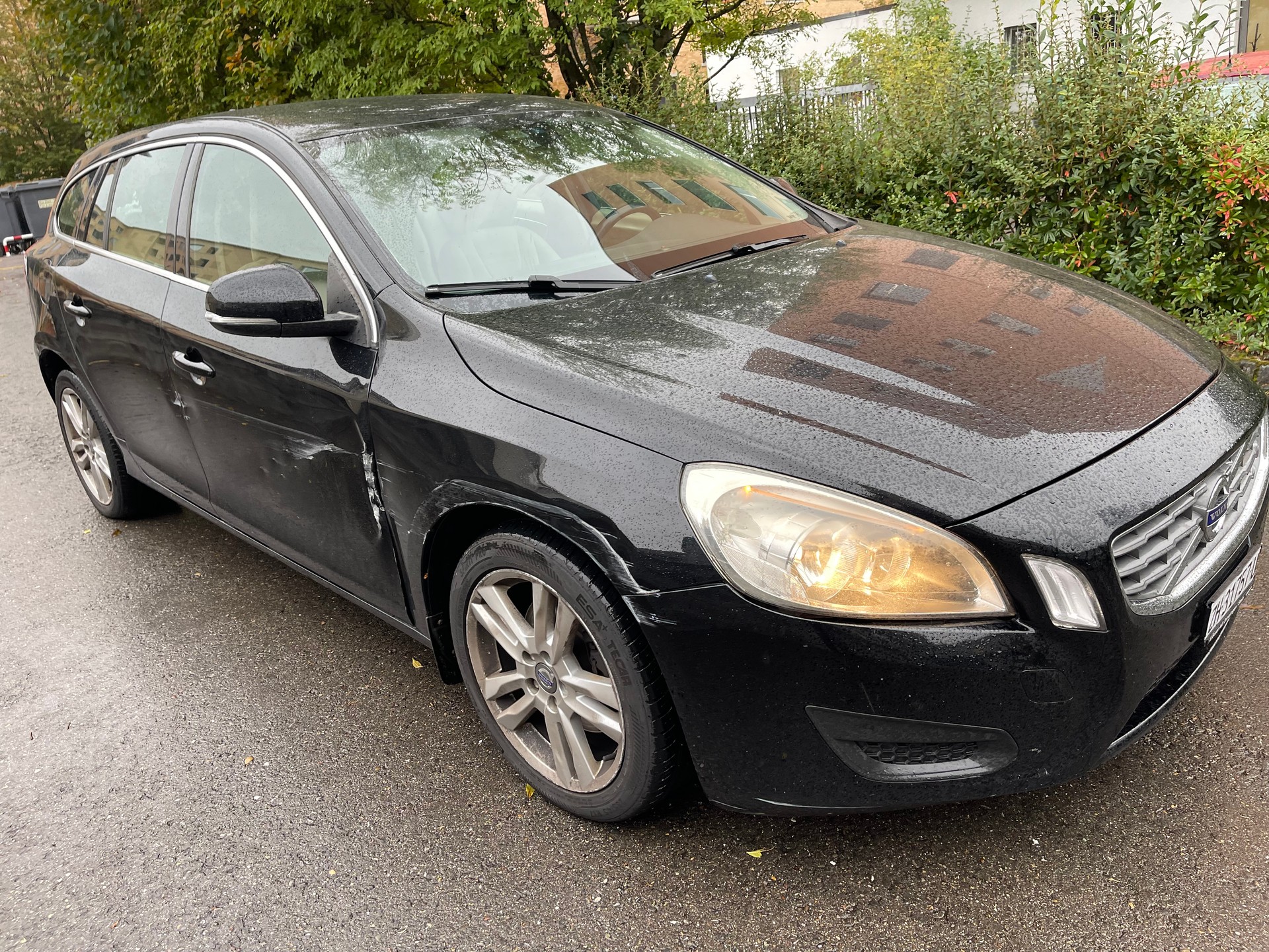 VOLVO V60 D3 Geartronic-image-8