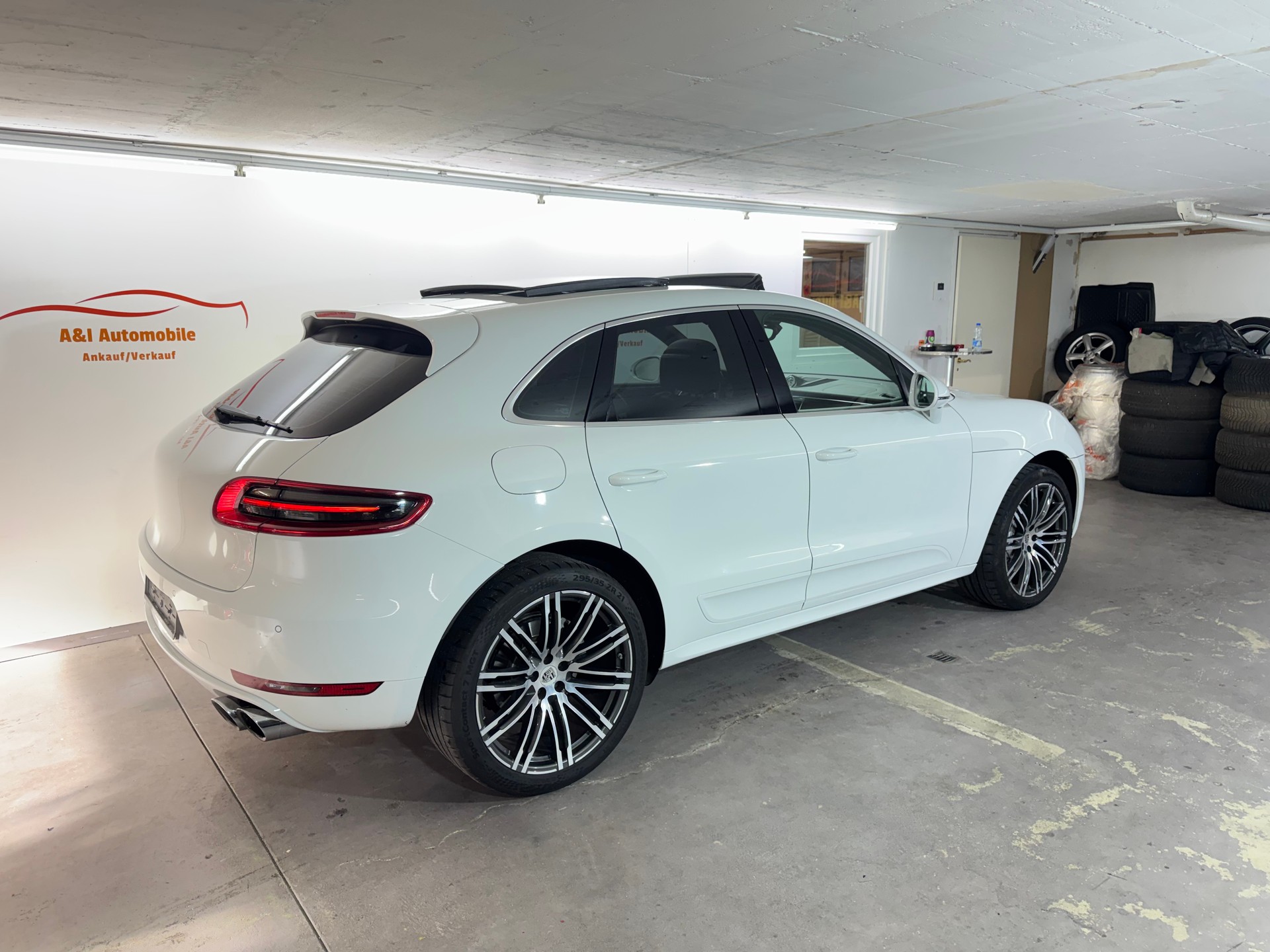 PORSCHE Macan S PDK-image-2