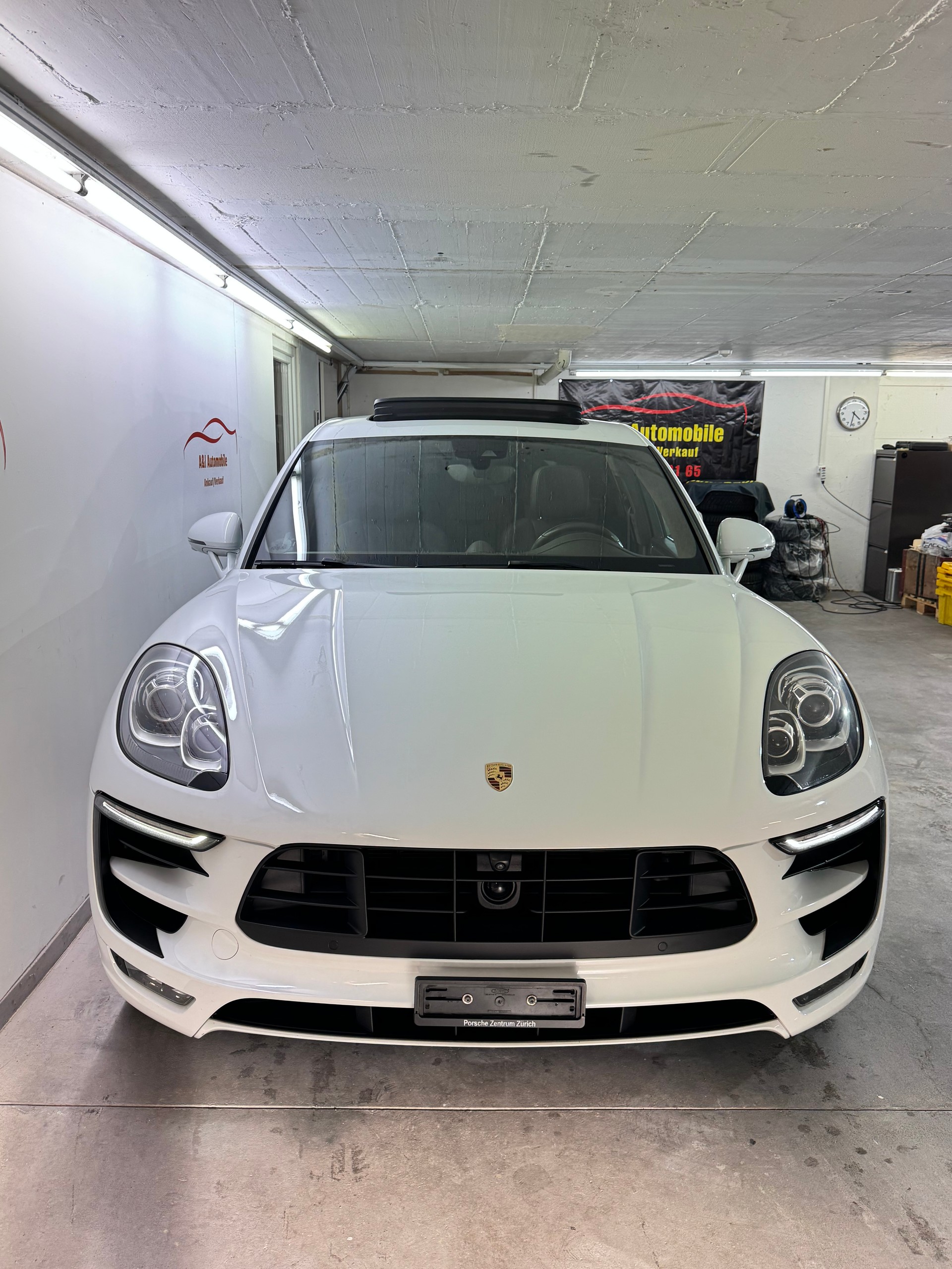 PORSCHE Macan S PDK-image-4