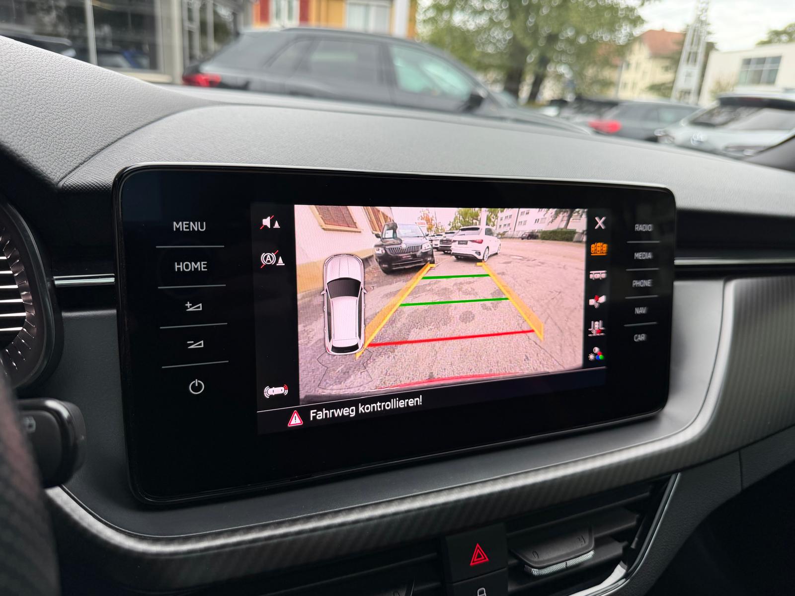SKODA Kamiq 1.5 TSI Monte Carlo DSG-image-13