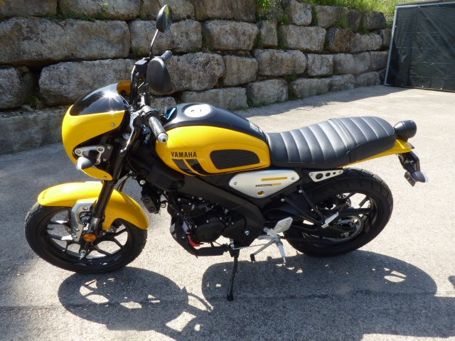 YAMAHA XSR 125-showroom-element-2