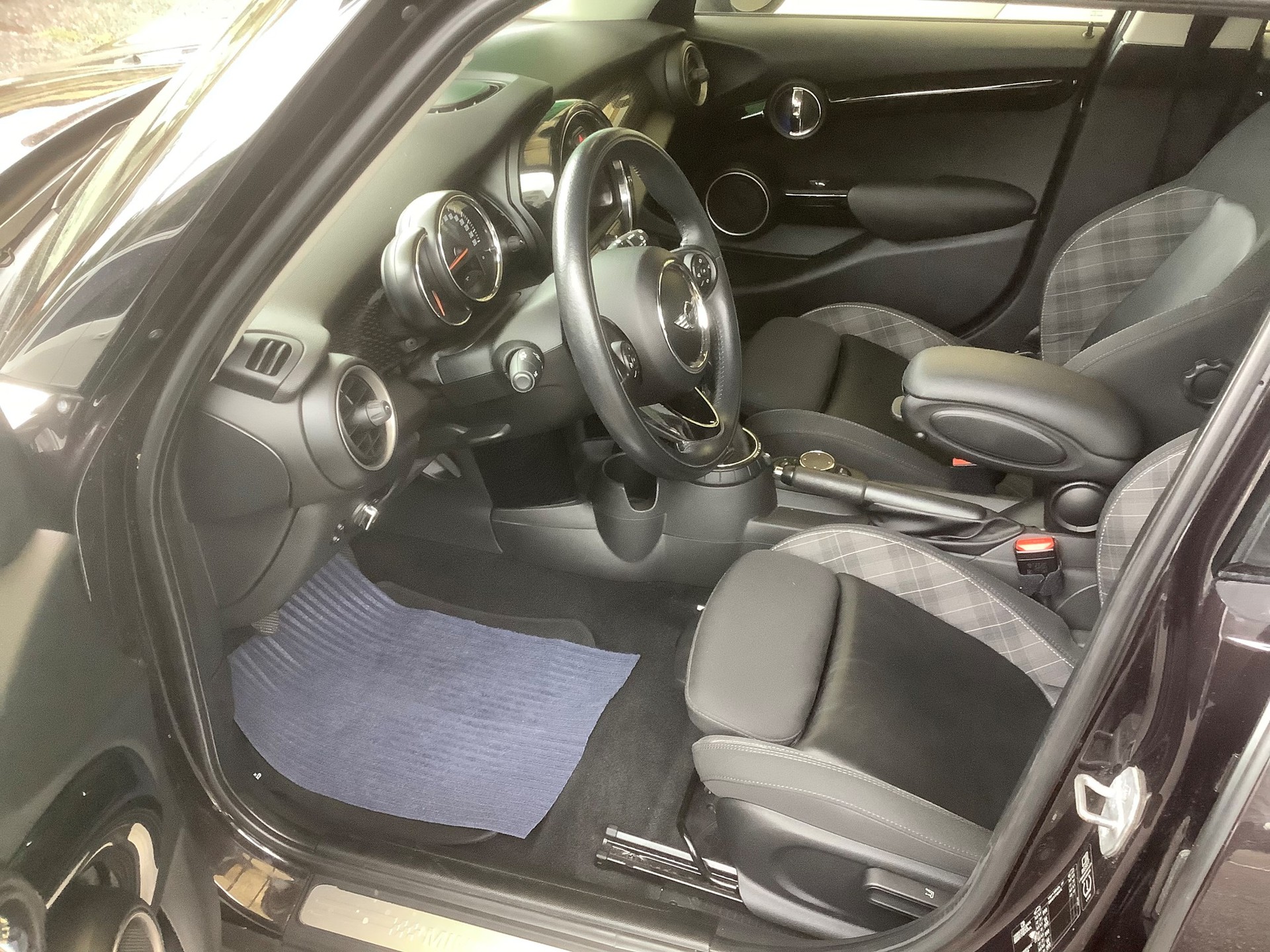 MINI Cooper S-image-12