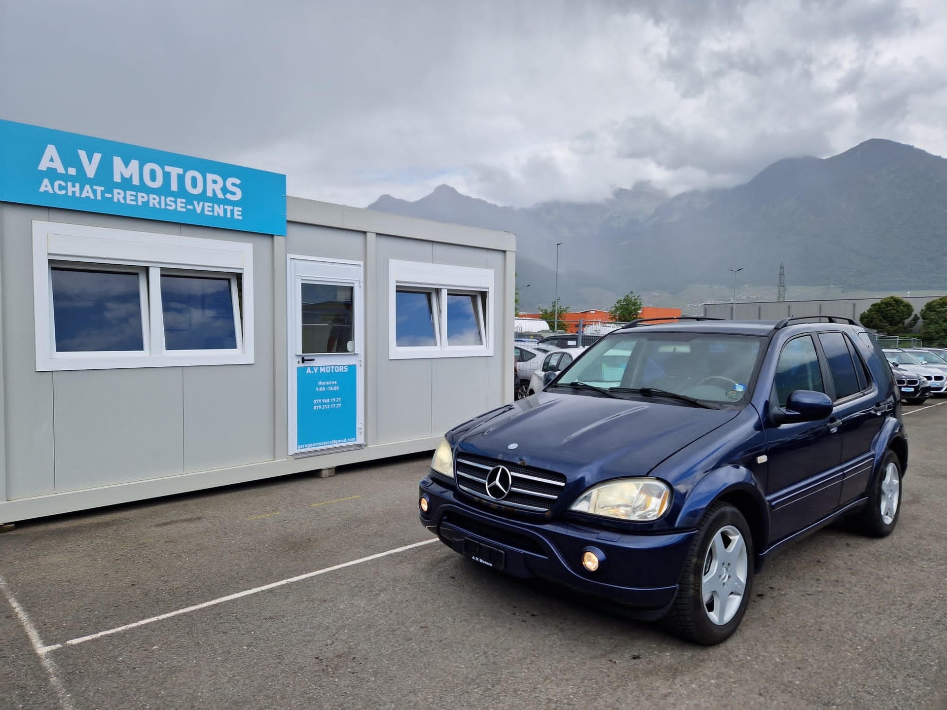MERCEDES-BENZ ML 55 AMG Automatic-image-0