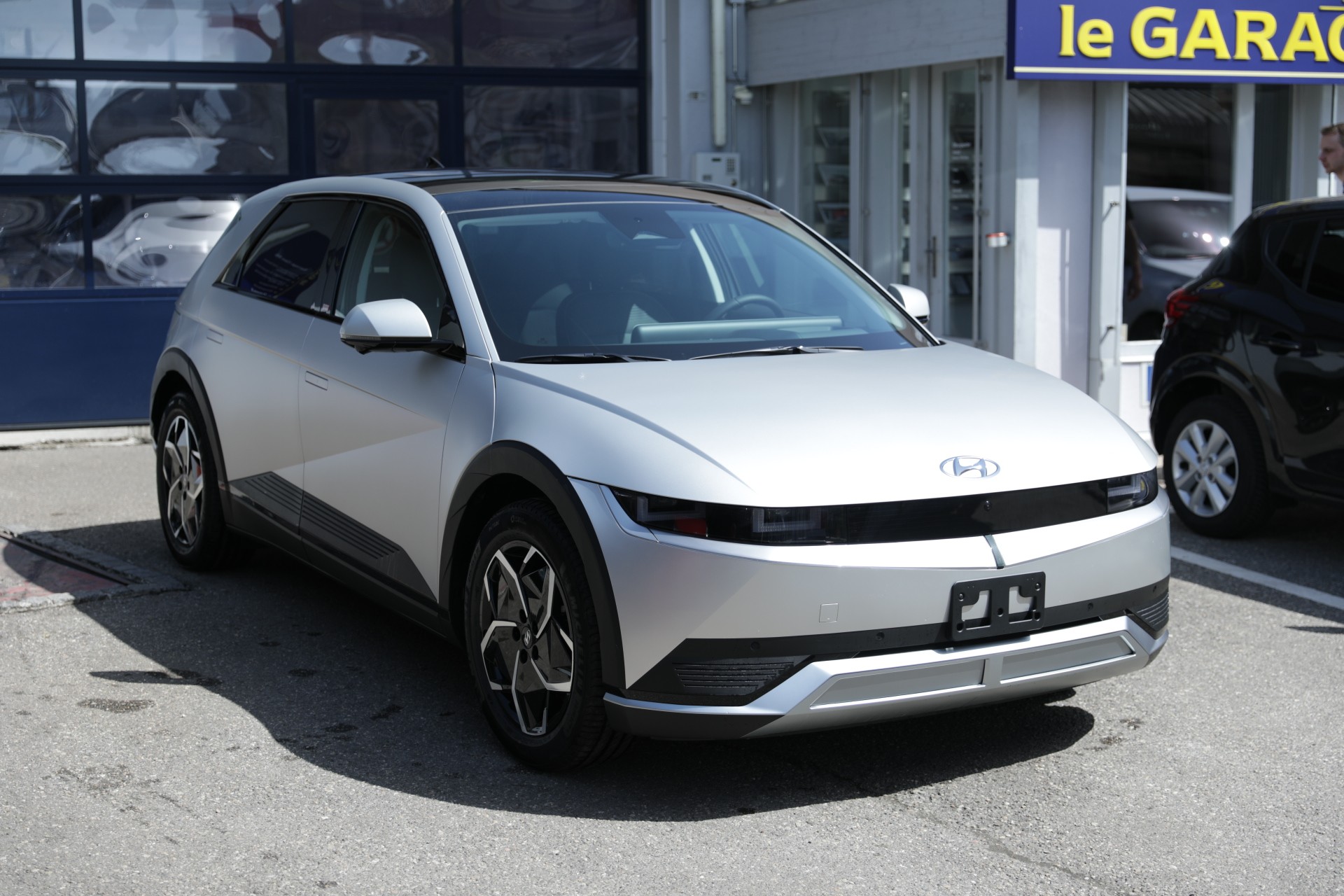 HYUNDAI Ioniq 5 77kWh Vertex 4WD-showroom-element-3