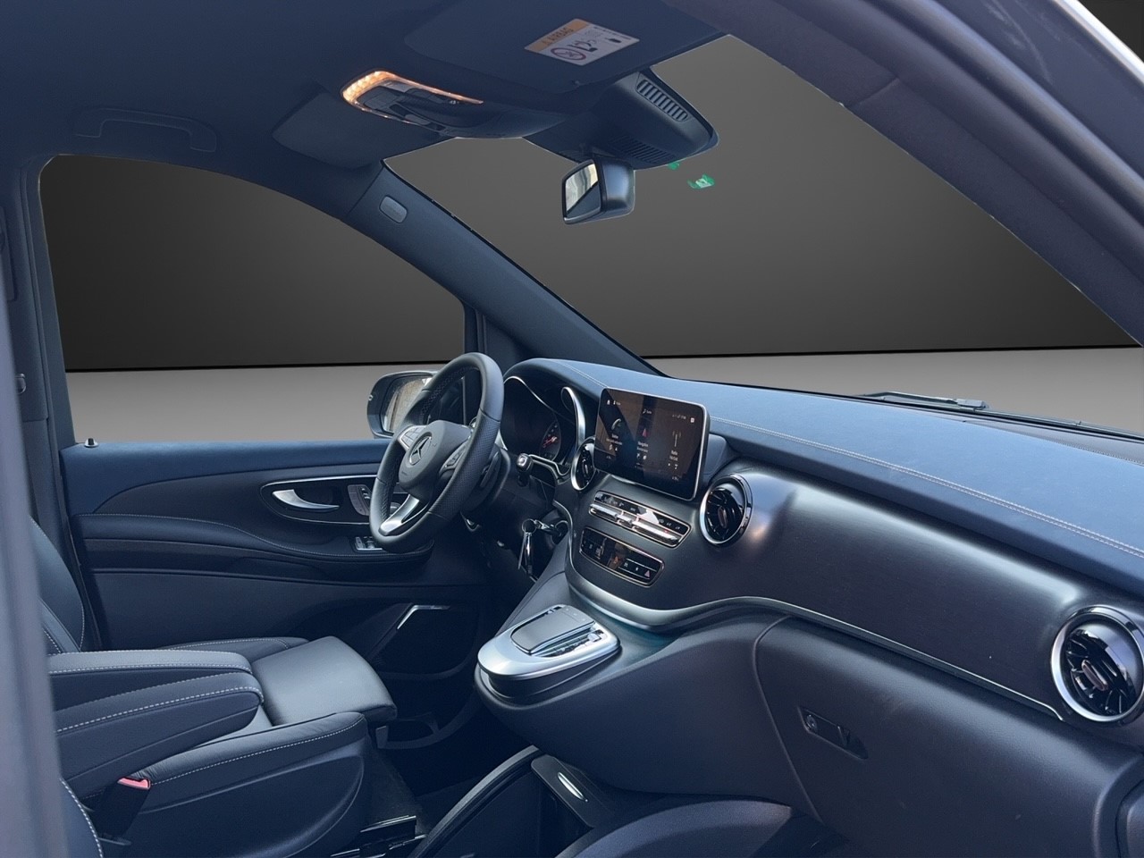 MERCEDES-BENZ EQV 300 lang-image-8