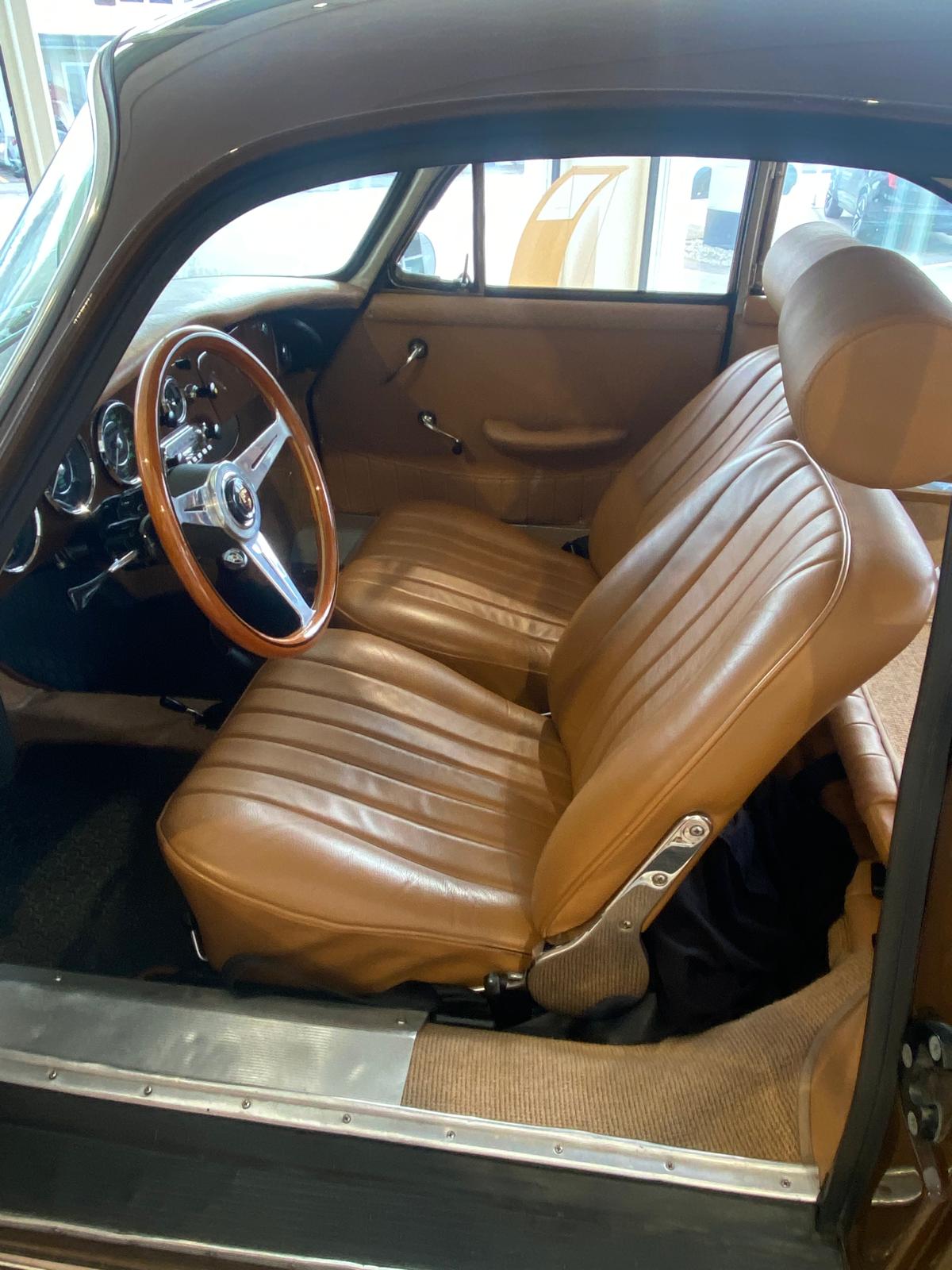 PORSCHE 356 C-image-6