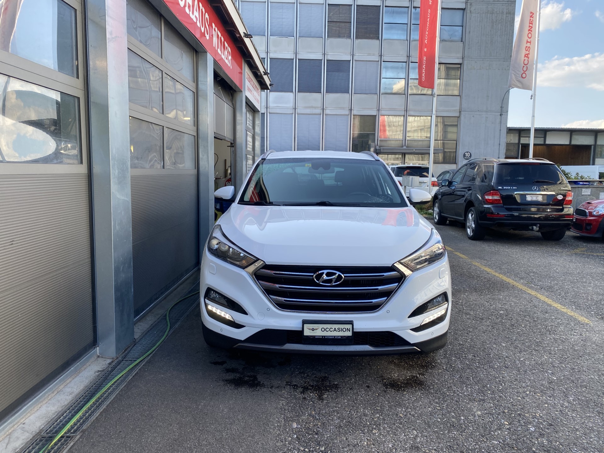 HYUNDAI Tucson 2.0 CRDI Plena 4WD Automatic-image-1