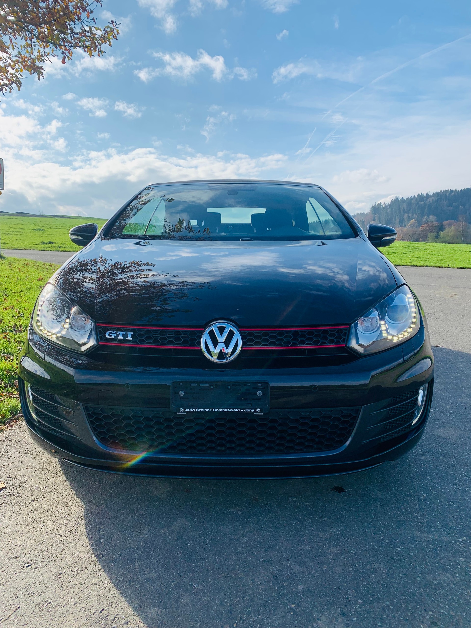 VW Golf Cabrio 2.0 TSI GTI DSG-image-1