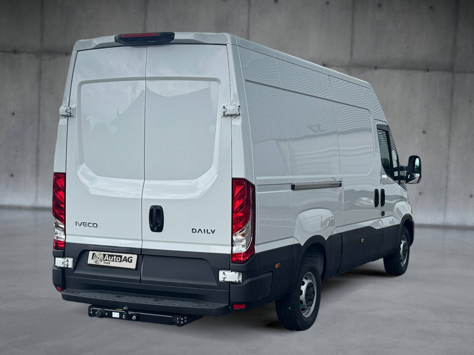 IVECO Iveco Daily 35S18HA8V Kastenwagen-showroom-element-3