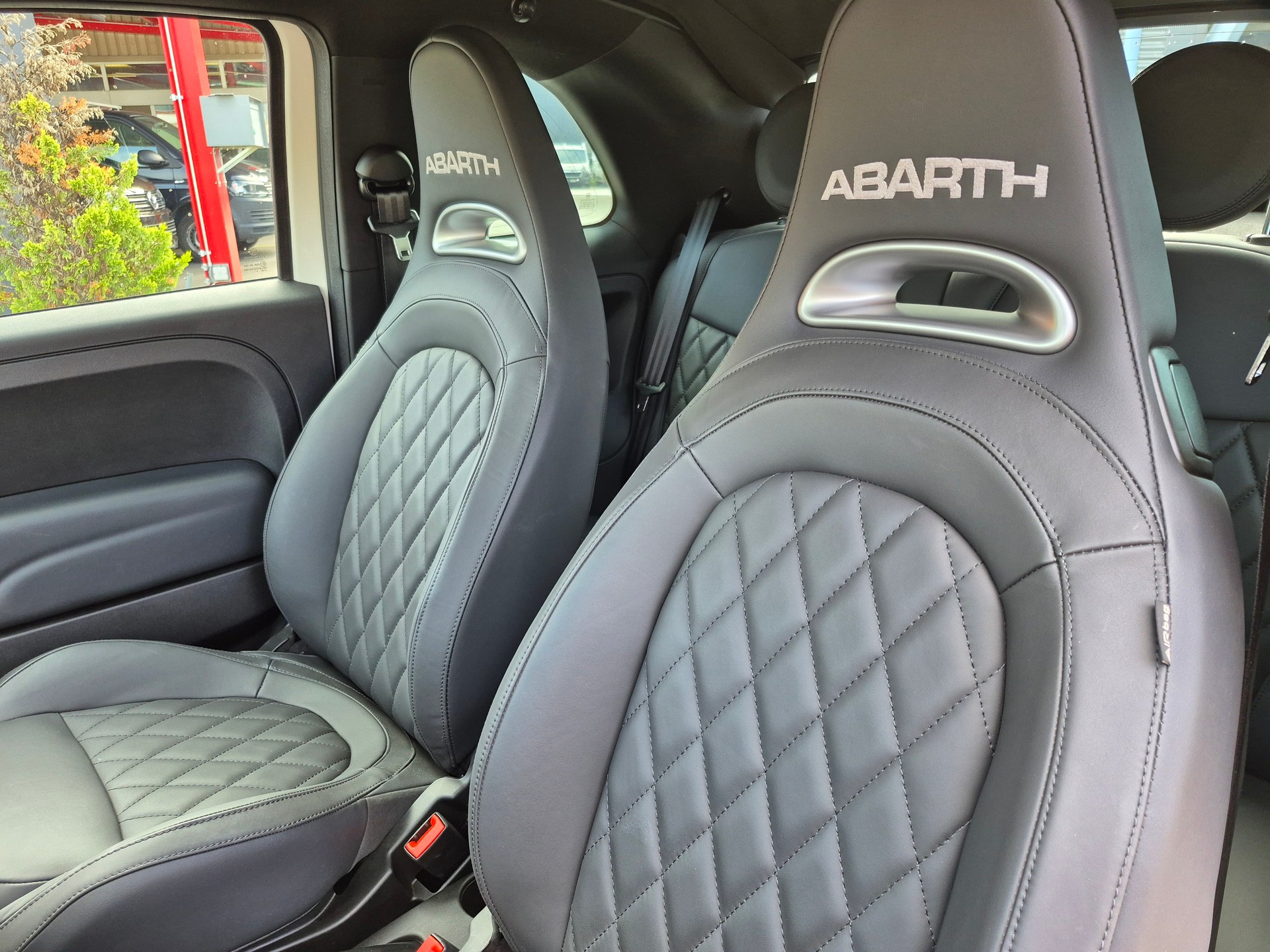FIAT 595C 1.4 16V Turbo Abarth 595 Turismo-image-10