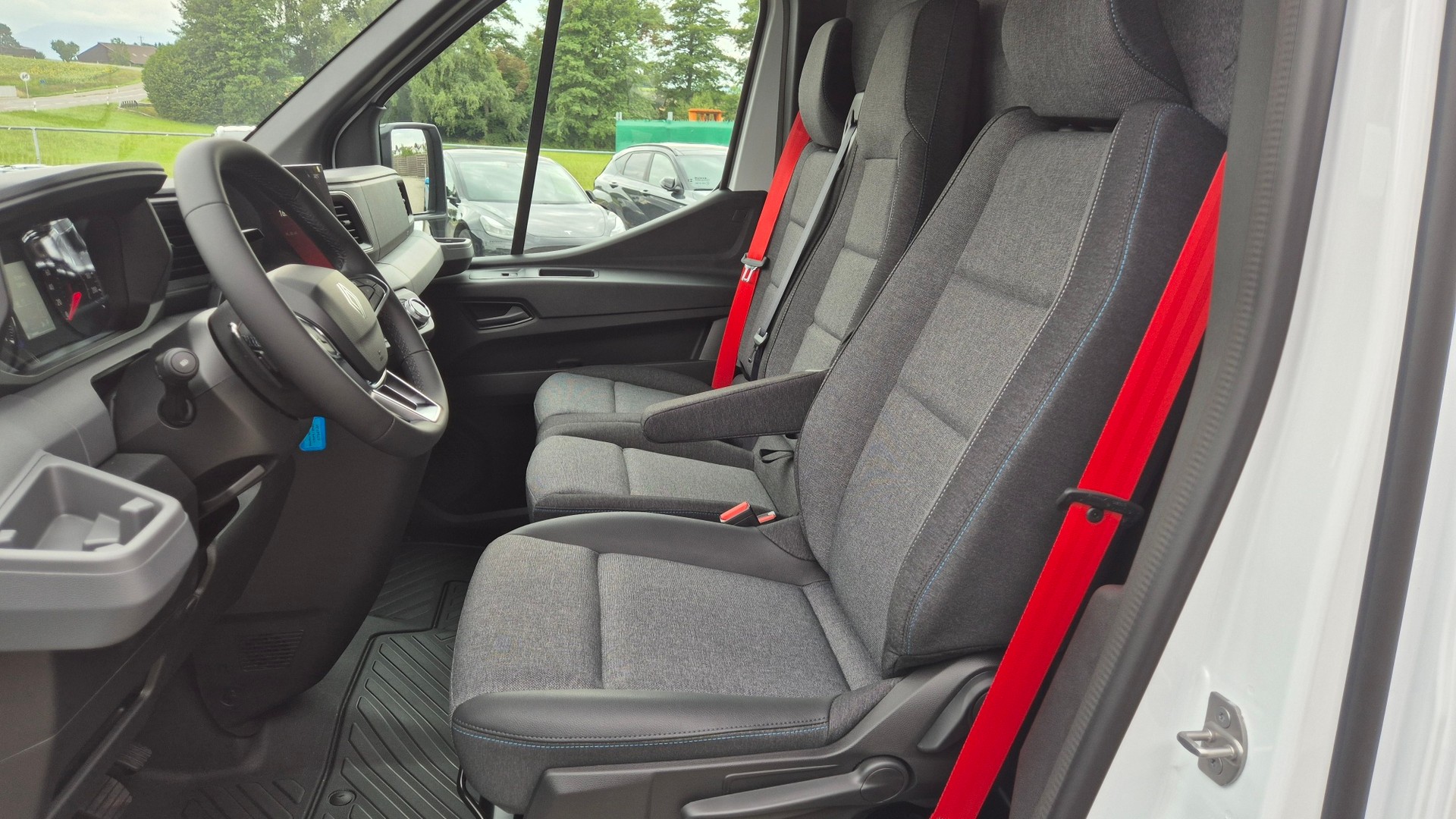 RENAULT MASTER RED L3H2 2.0 dCi170 BVA9-image-7