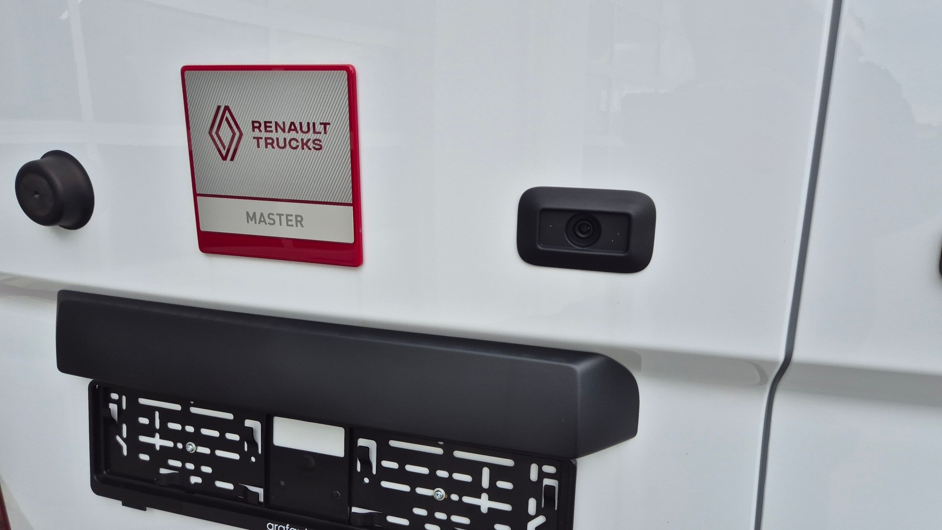 RENAULT MASTER RED L3H2 2.0 dCi170 BVA9-image-2