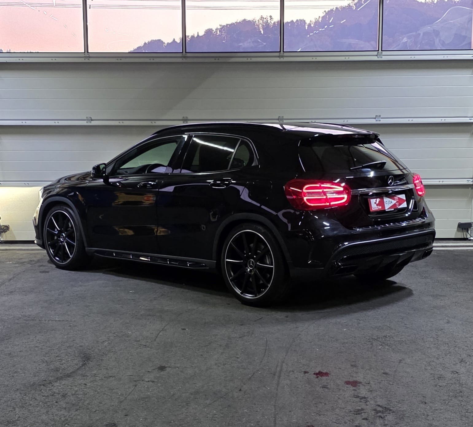 MERCEDES-BENZ GLA 45 AMG 4Matic 7G-DCT *CH-Fahrzeug*-image-2