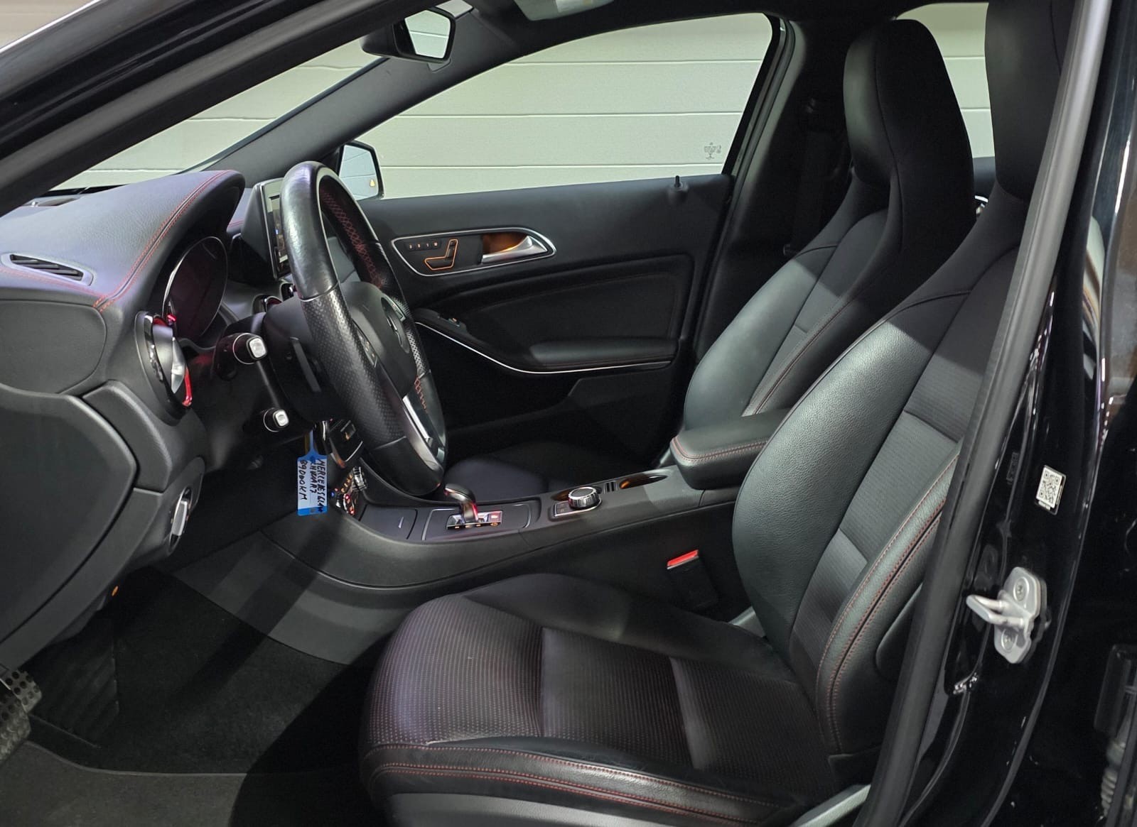 MERCEDES-BENZ GLA 45 AMG 4Matic 7G-DCT *CH-Fahrzeug*-image-13