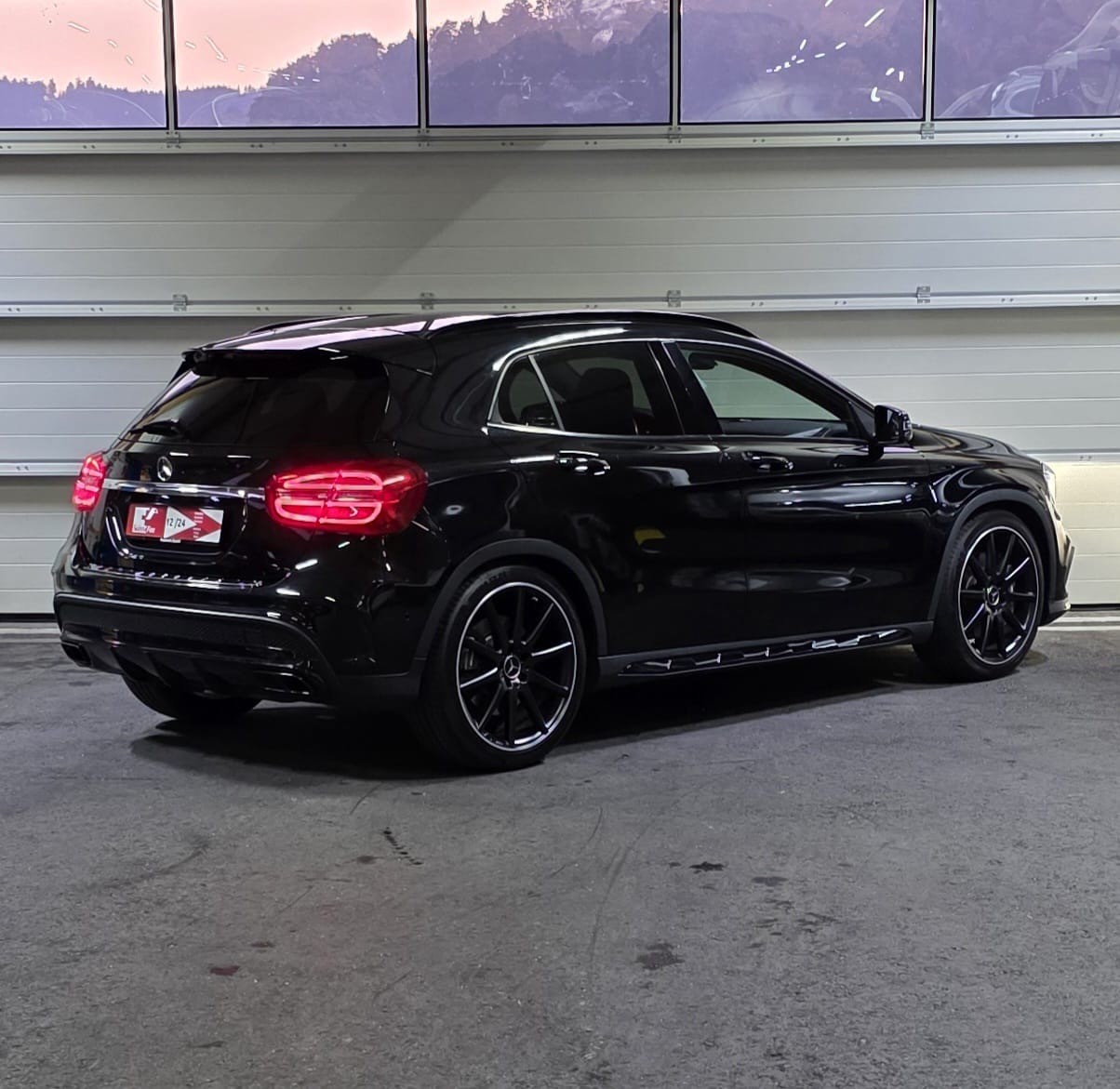 MERCEDES-BENZ GLA 45 AMG 4Matic 7G-DCT *CH-Fahrzeug*-image-4