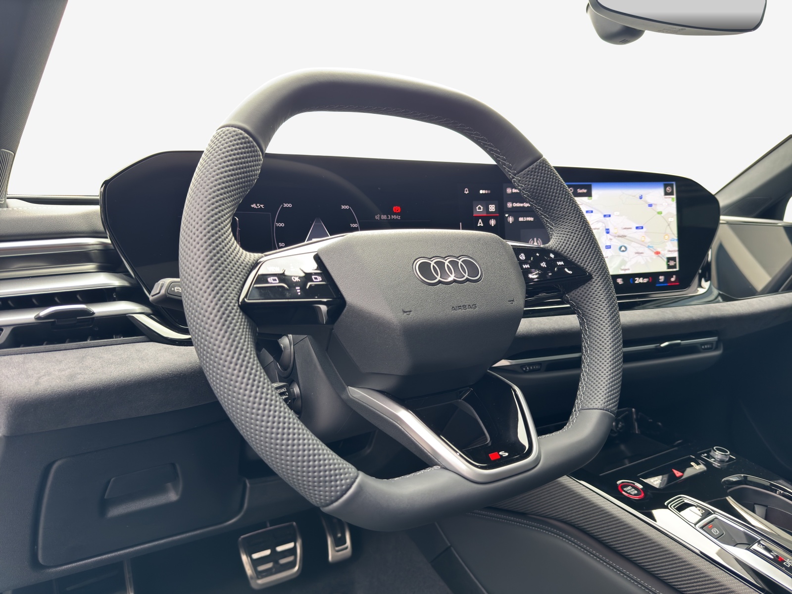 AUDI S5 Avant TFSI quattro S tronic-image-9
