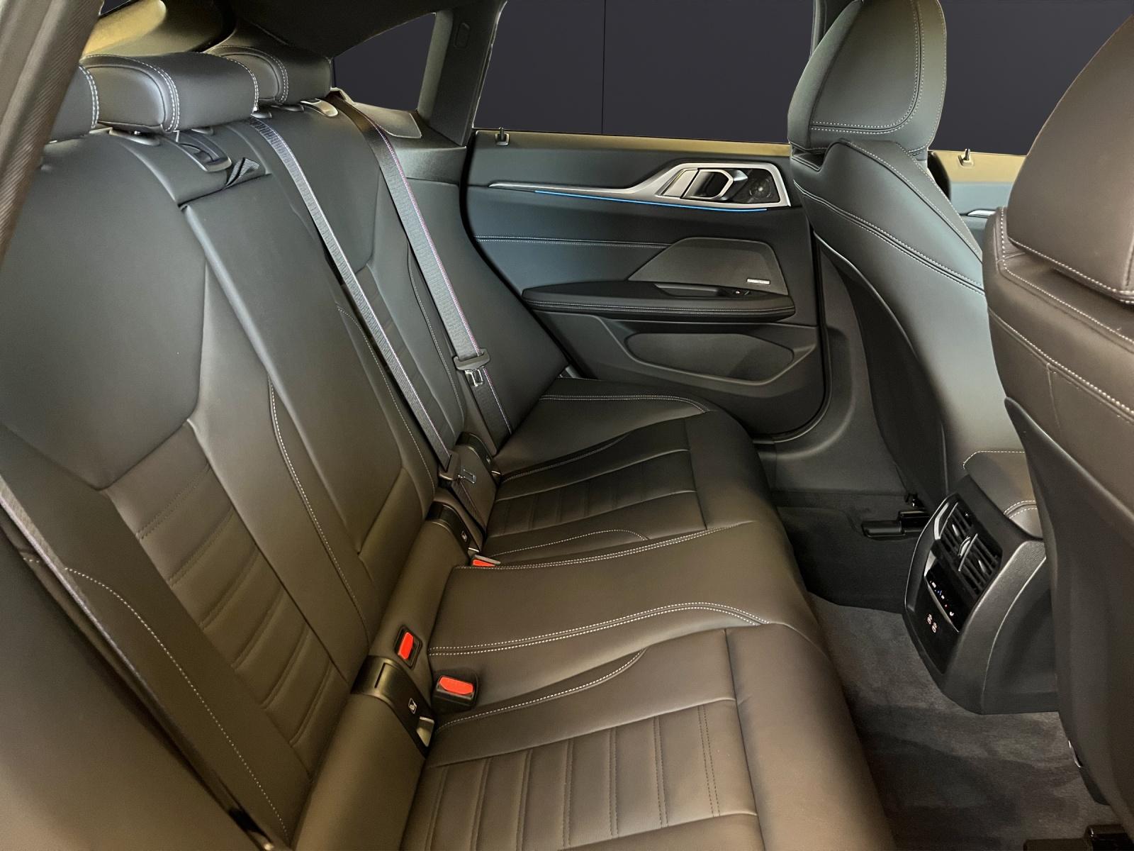 BMW i4 M50-image-13
