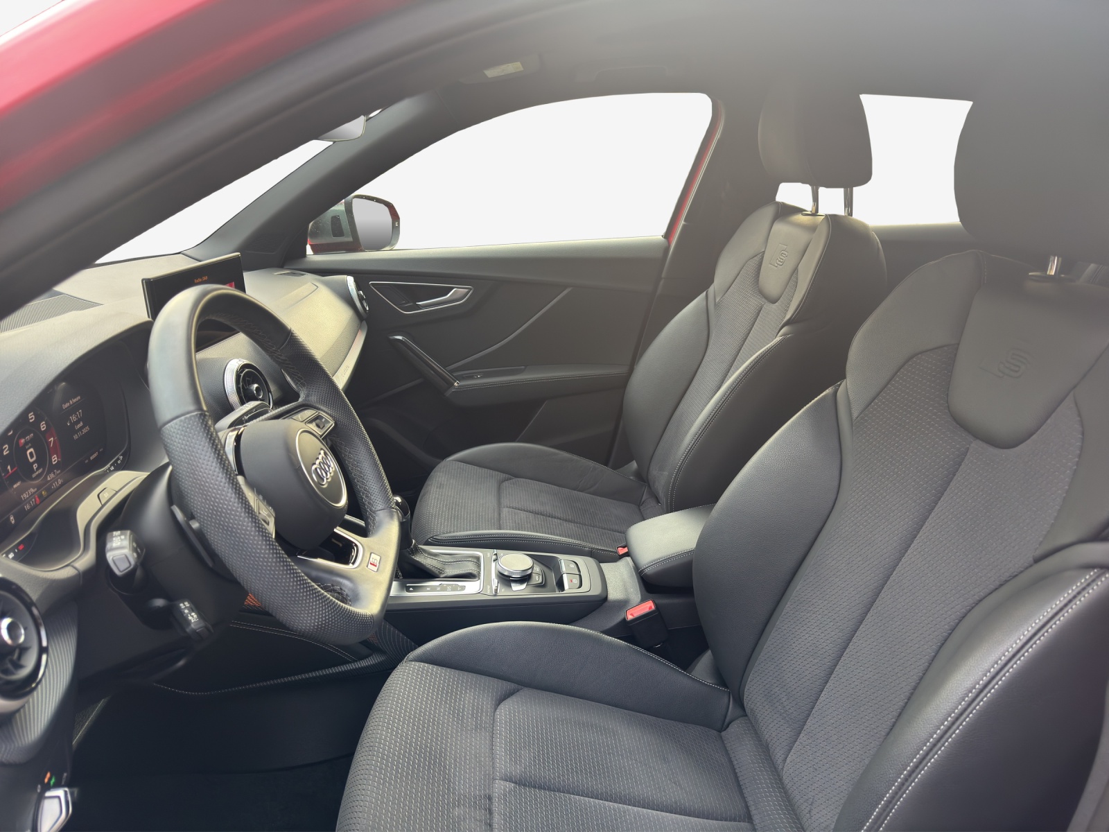 AUDI SQ2 TFSI quattro S-tronic-image-7
