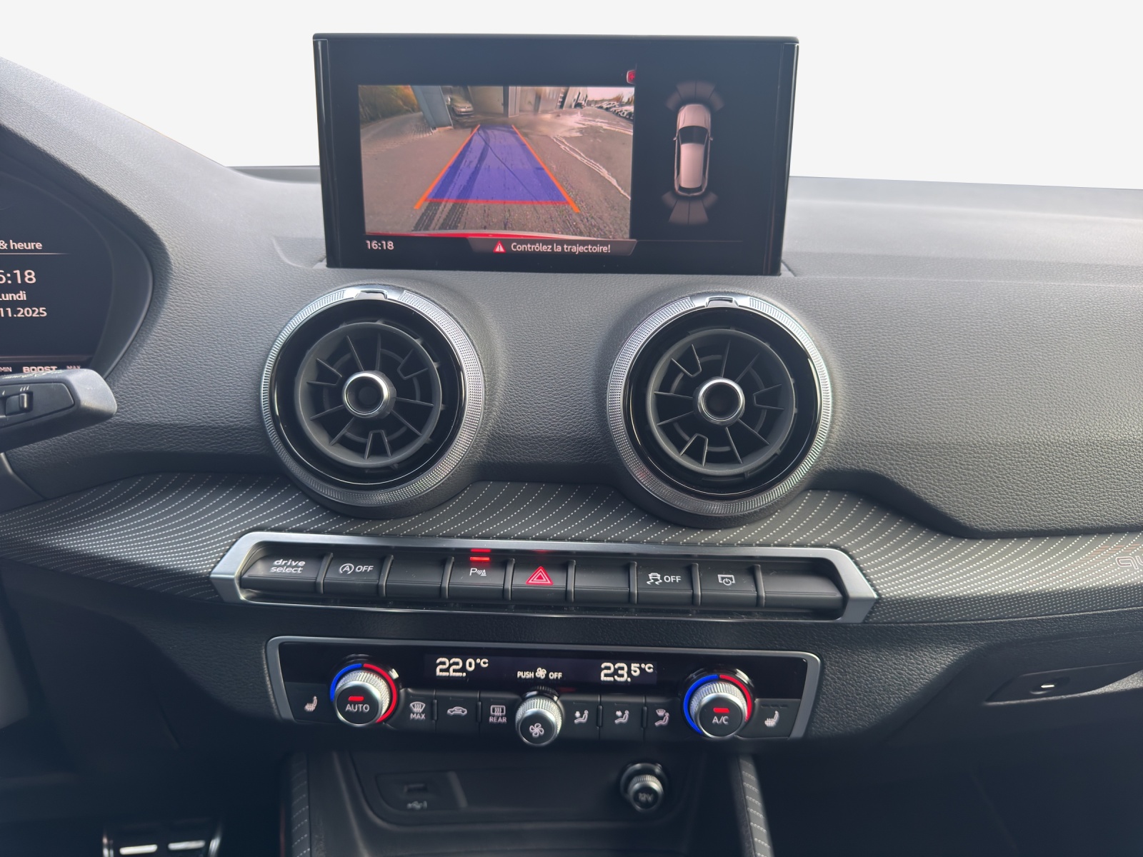 AUDI SQ2 TFSI quattro S-tronic-image-10