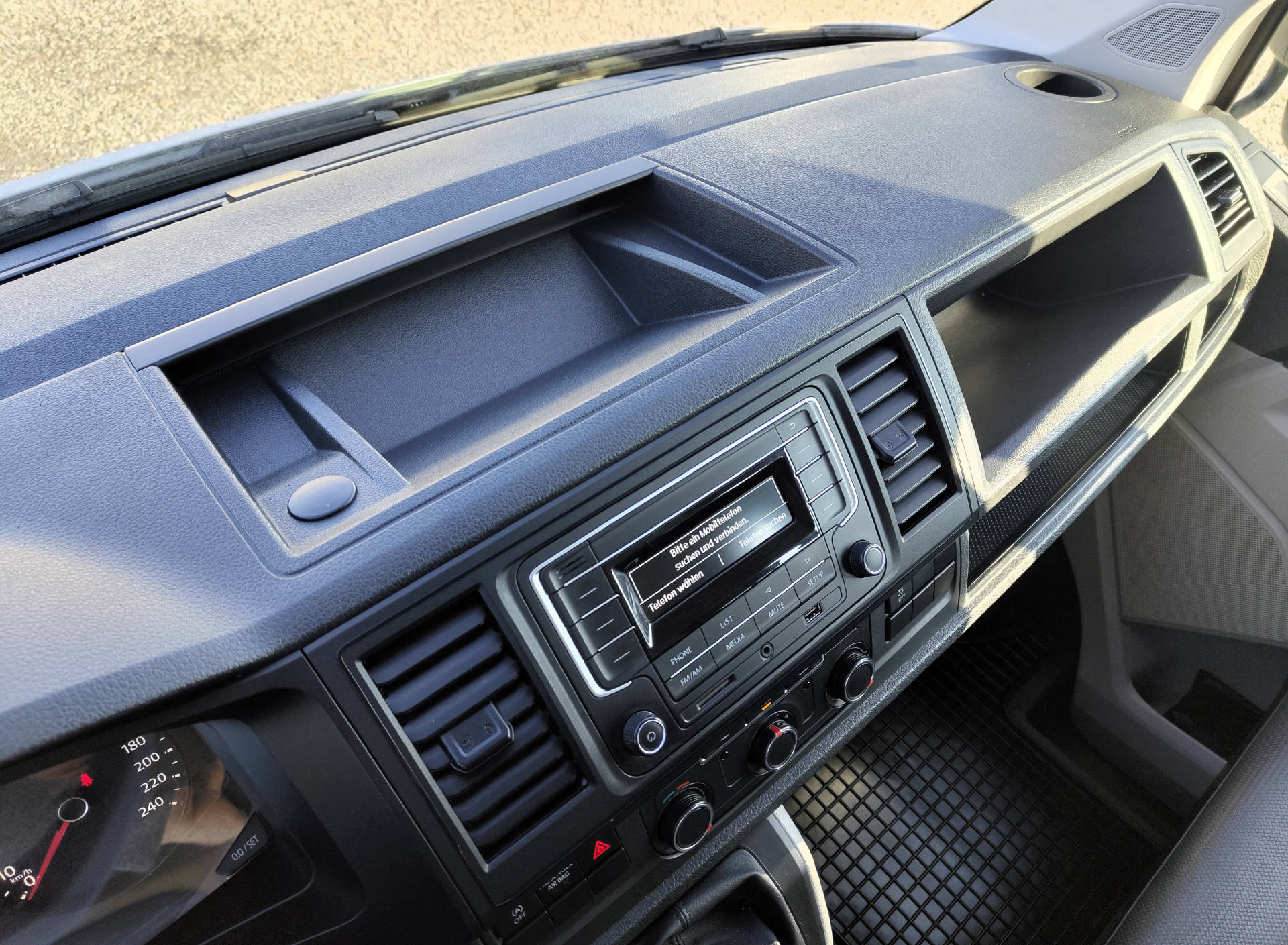 VW T6 DoKa Pritsche 2.0TDI 4Motion-image-12