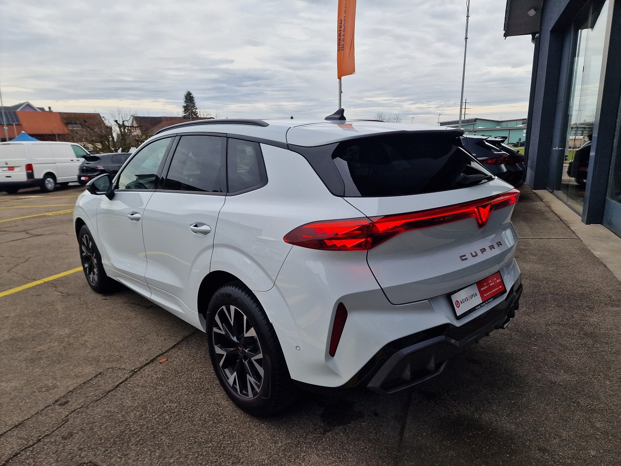 CUPRA Terramar 1.5 eTSI DSG-image-3