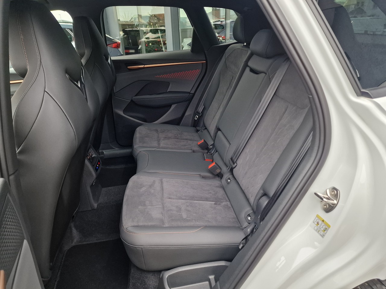CUPRA Terramar 1.5 eTSI DSG-image-11