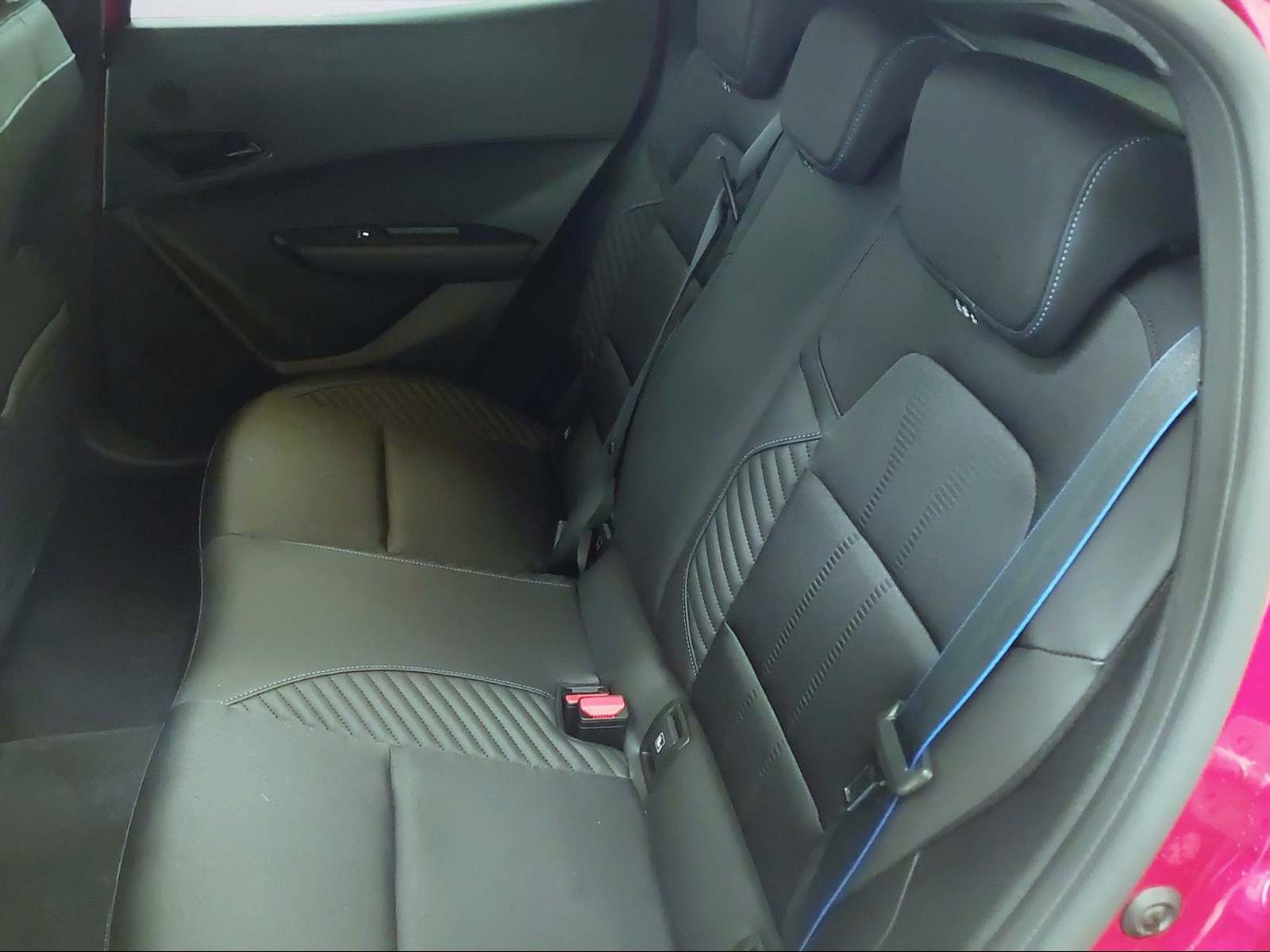 RENAULT Clio 1.8 E-Tech esprit Alpine-image-8