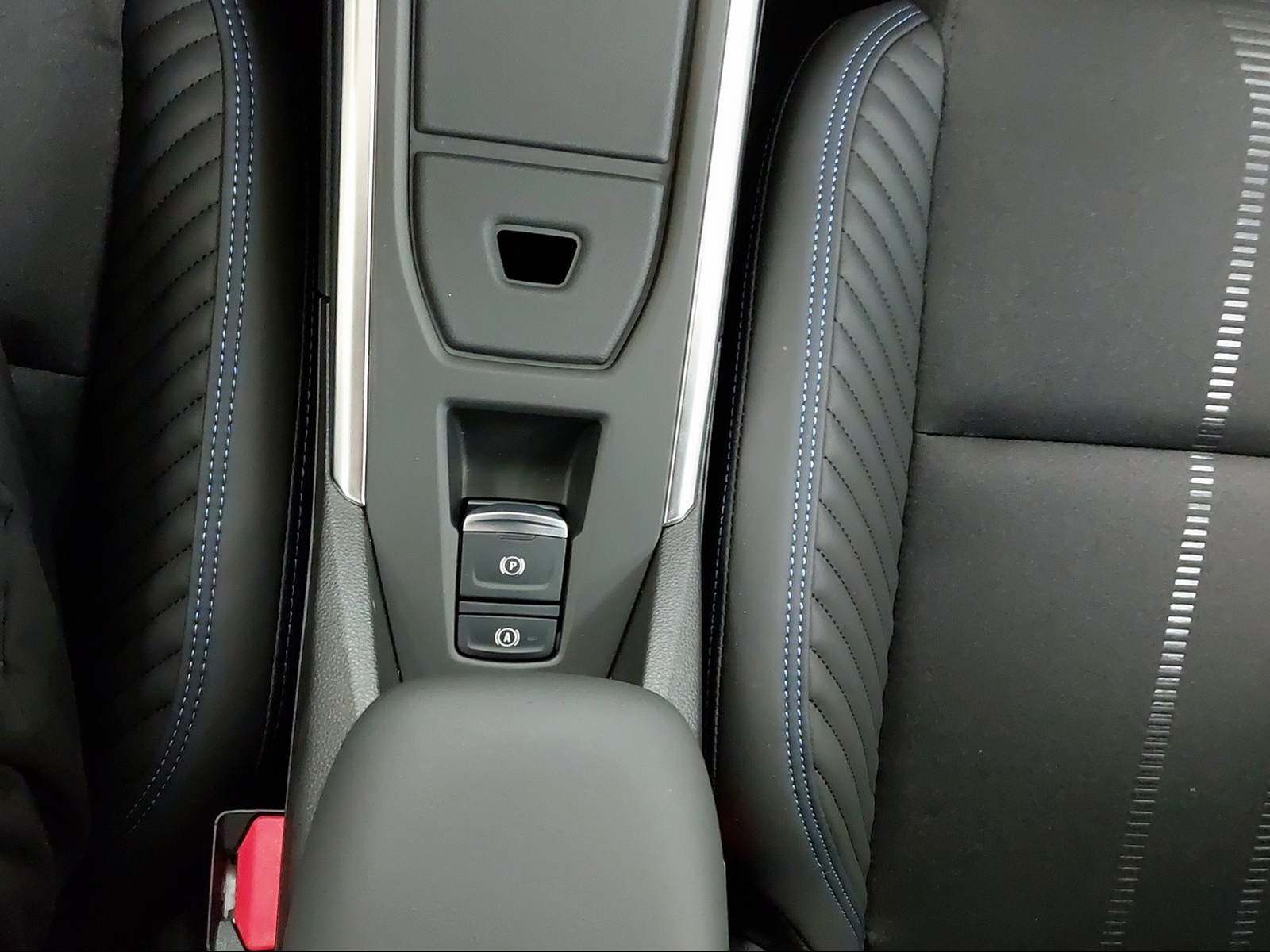 RENAULT Clio 1.8 E-Tech esprit Alpine-image-12