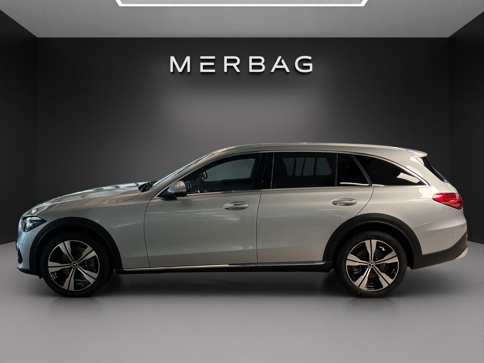 MERCEDES-BENZ C 220 d 4M T All-Terrain-image-1