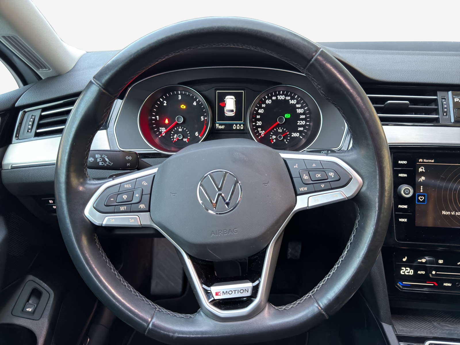 VW Passat 2.0 TDI BMT Elegance 4Motion DSG-image-9