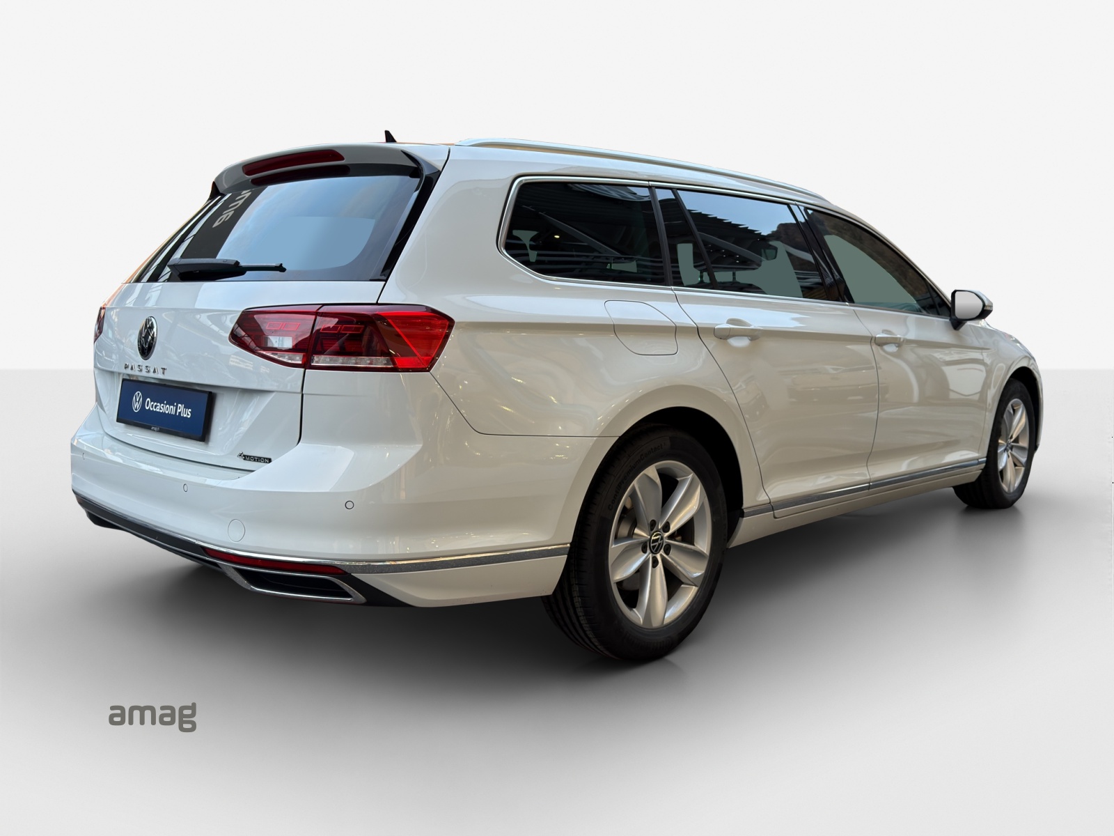 VW Passat 2.0 TDI BMT Elegance 4Motion DSG-image-4