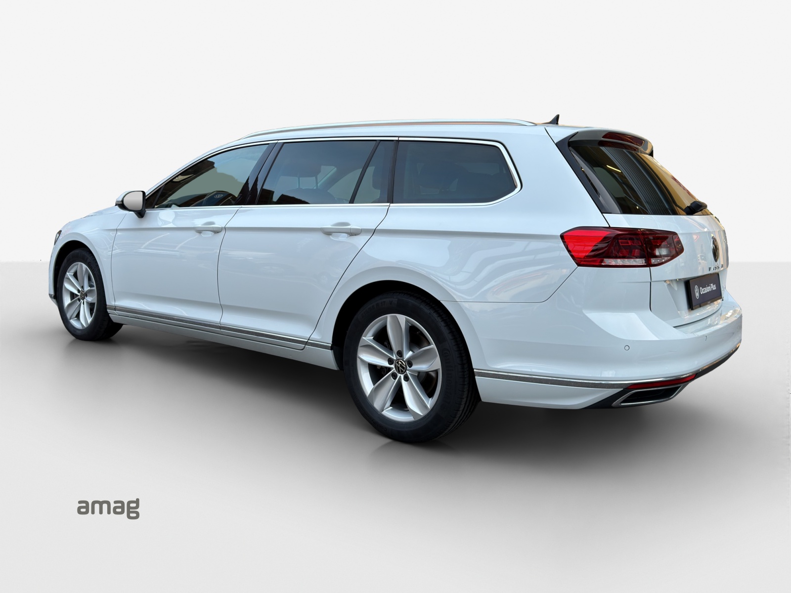 VW Passat 2.0 TDI BMT Elegance 4Motion DSG-image-2
