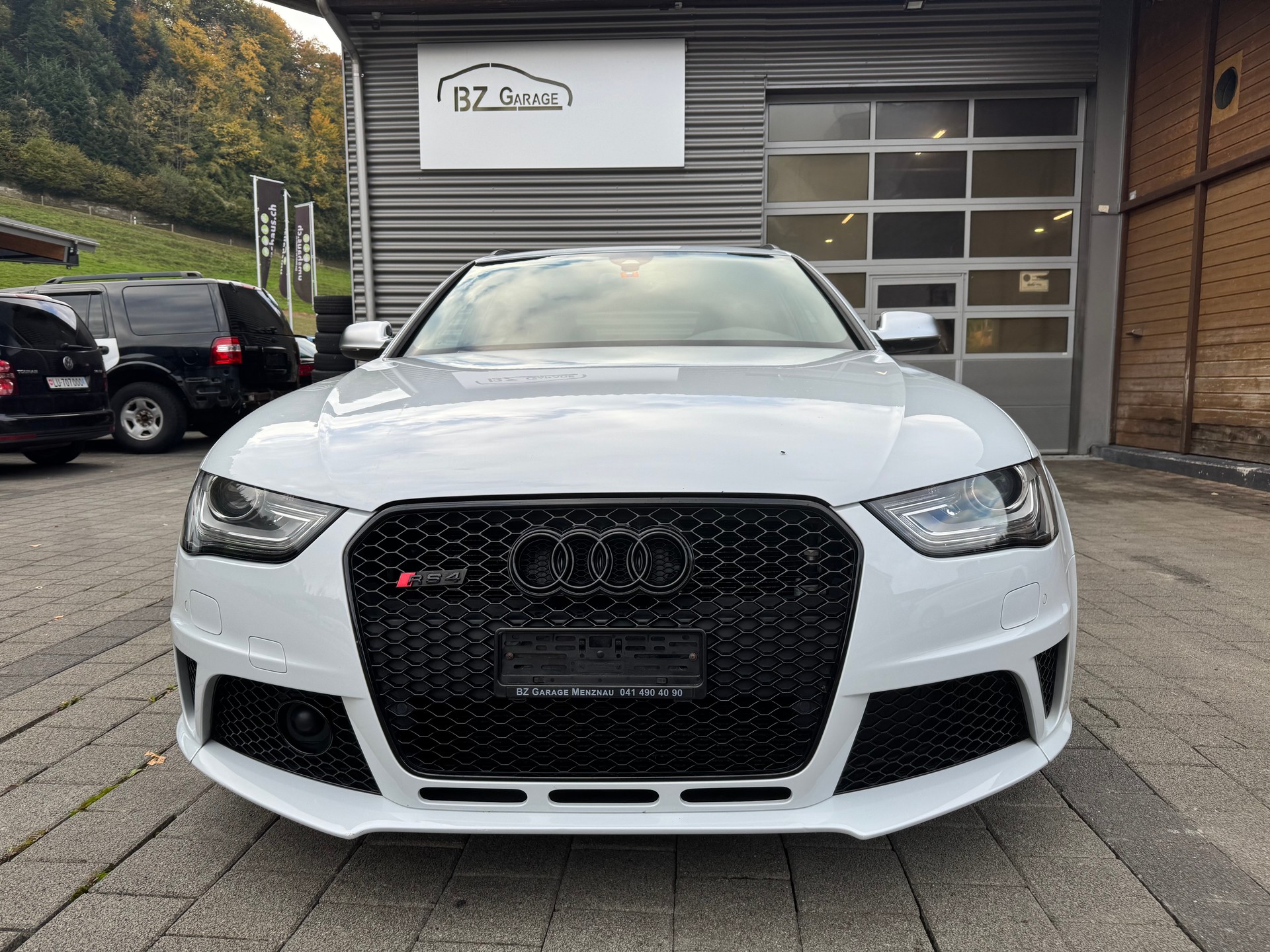 AUDI RS4 Avant 4.2 FSI V8 quattro S-tronic-image-1