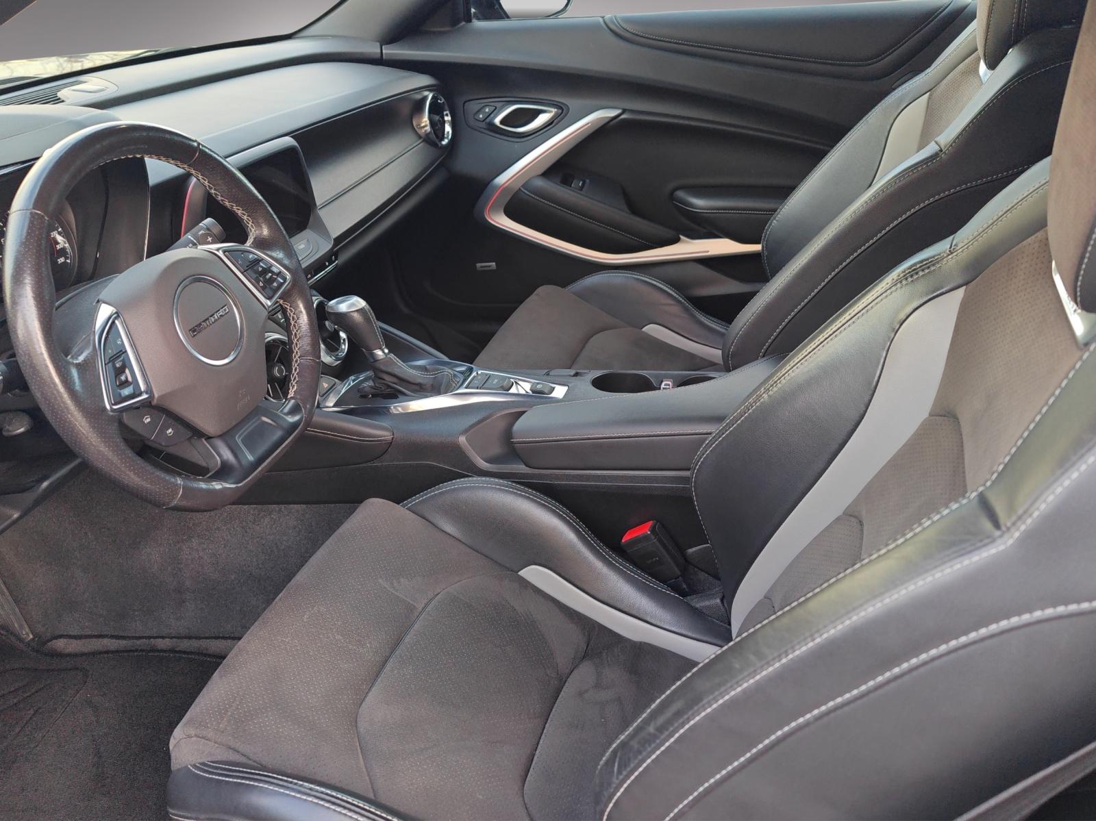 CHEVROLET Camaro Convertible 6.2 V8-image-19
