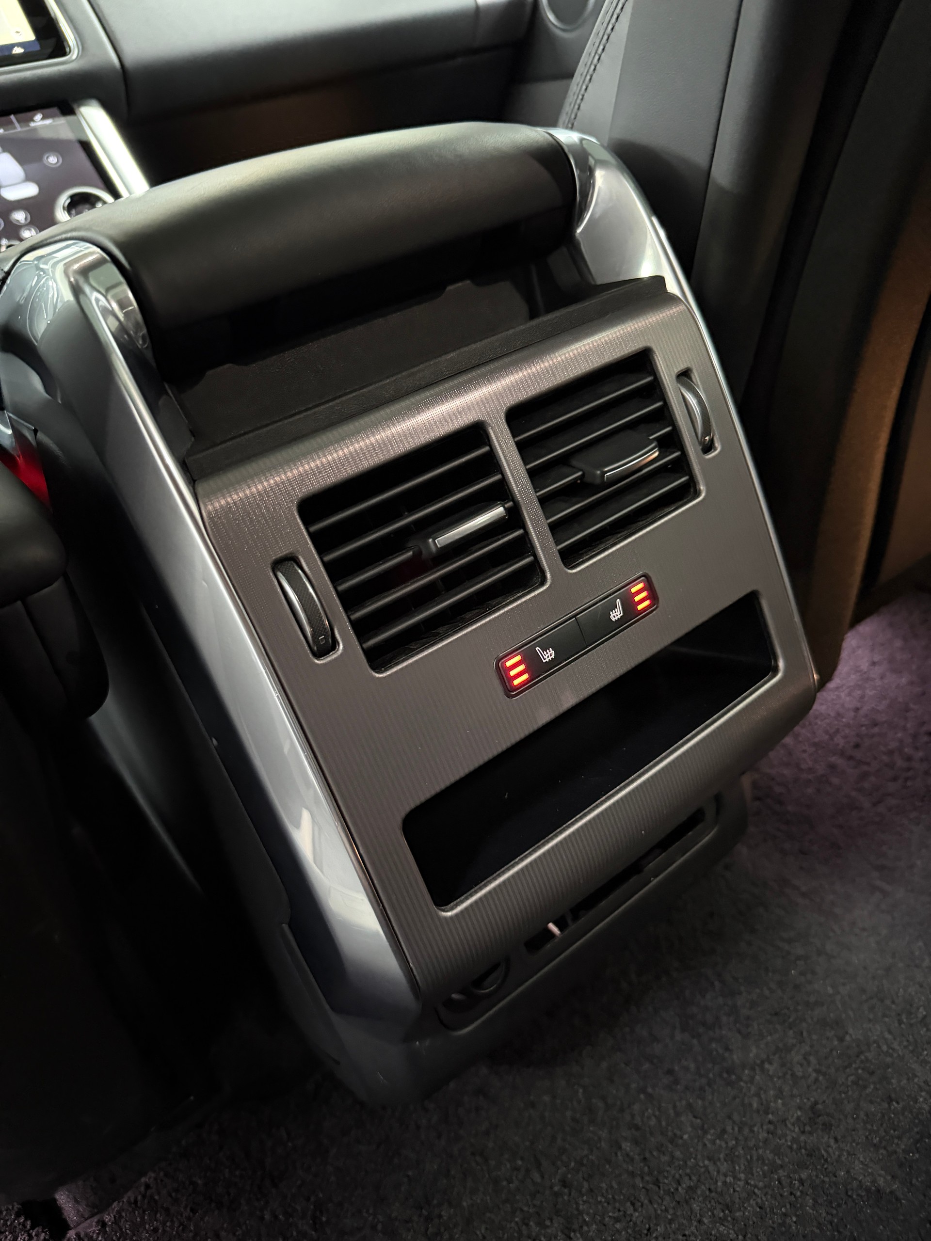 LAND ROVER Range Rover Sport 3.0 SDV6 HSE Dynamic Automatic-image-18