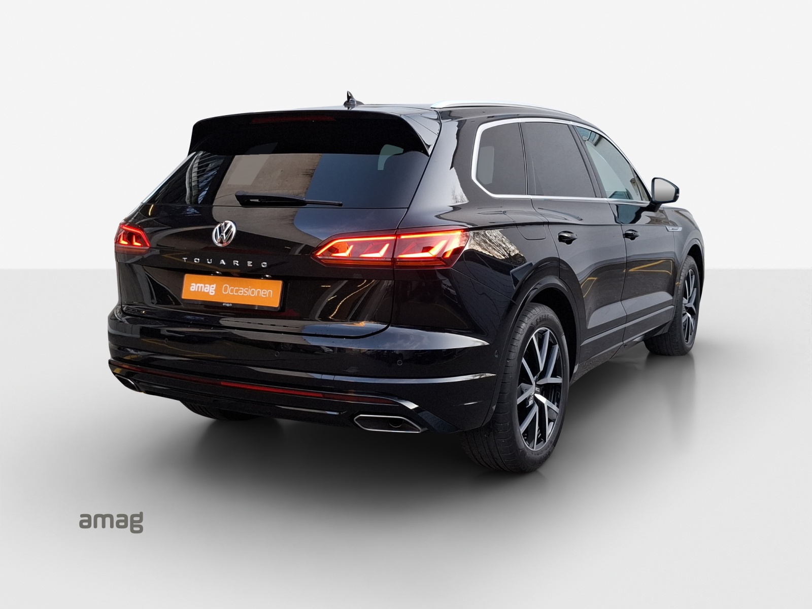 VW Touareg 3.0 TSI R-Line Tiptronic-image-4