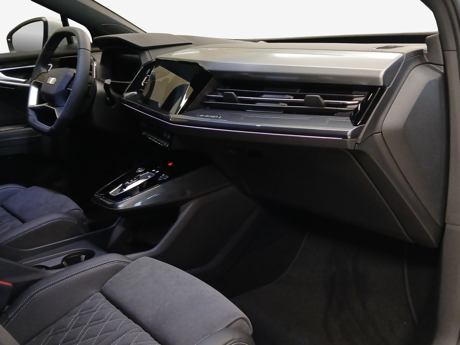 AUDI Q4 Sportback e-tron 45 Attraction quattro-image-13