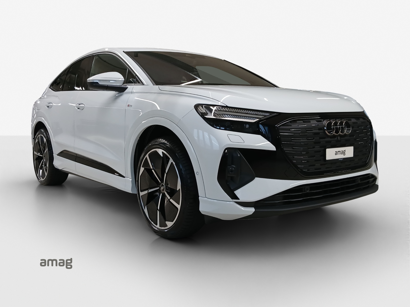 AUDI Q4 Sportback e-tron 45 Attraction quattro-image-5