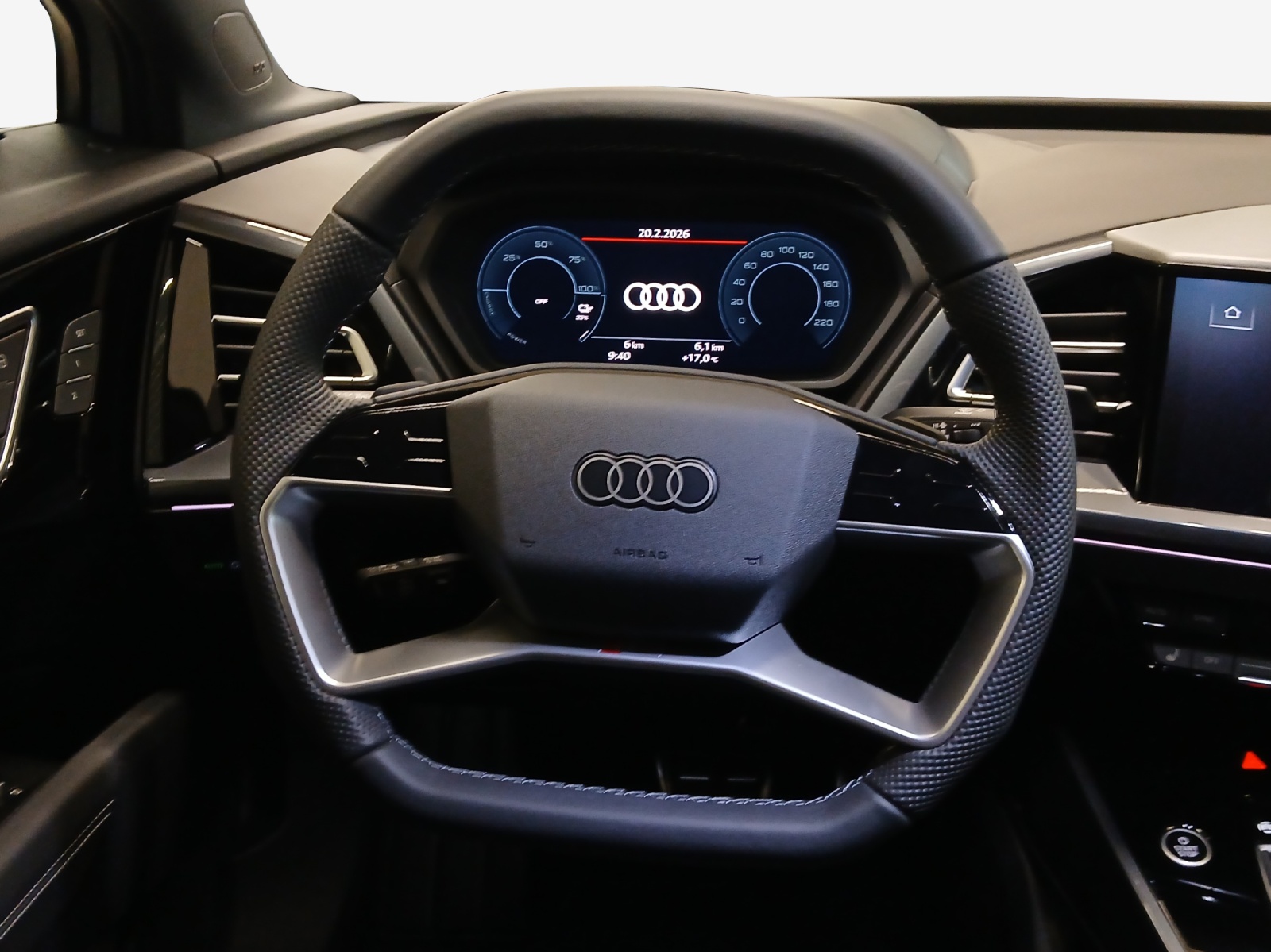 AUDI Q4 Sportback e-tron 45 Attraction quattro-image-9